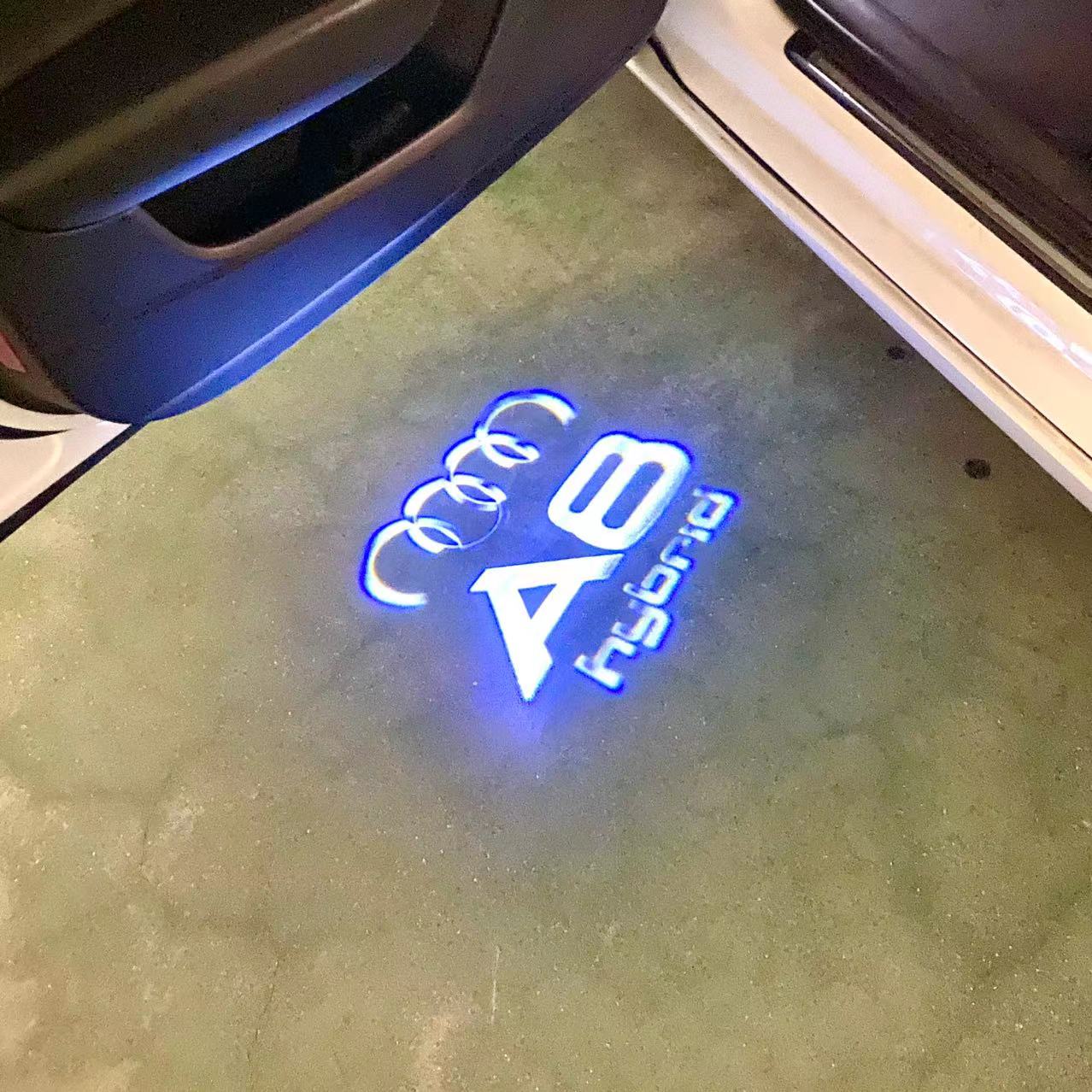 AUDI LOGO PROJECTOT LIGHTS Nr.46 (quantité 1 = 2 Logo Films /2 feux de porte)