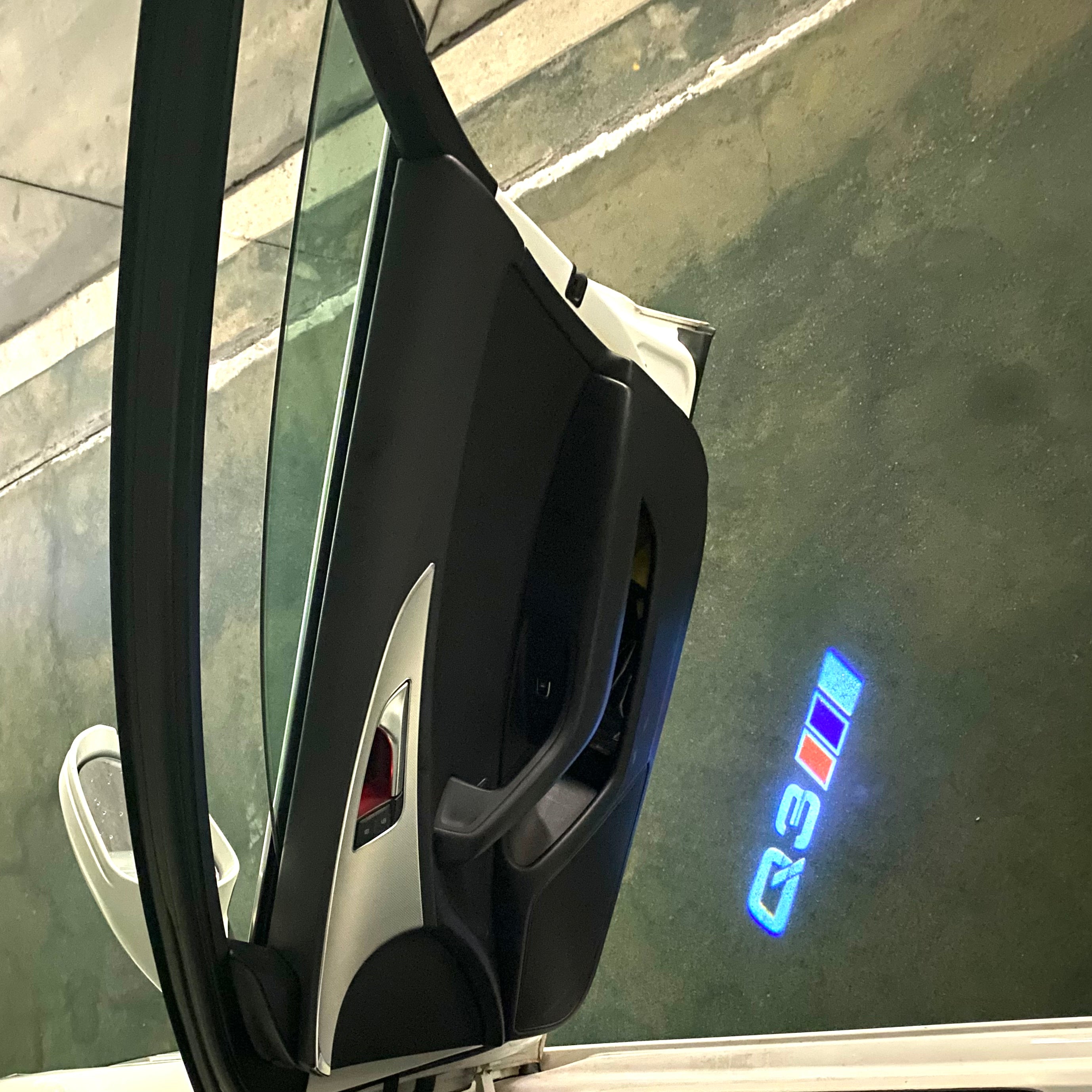 AUDI LOGO PROJECT LIGHTS Nr.120 (quantità 1= 2 Logo Films /2 porta luci）