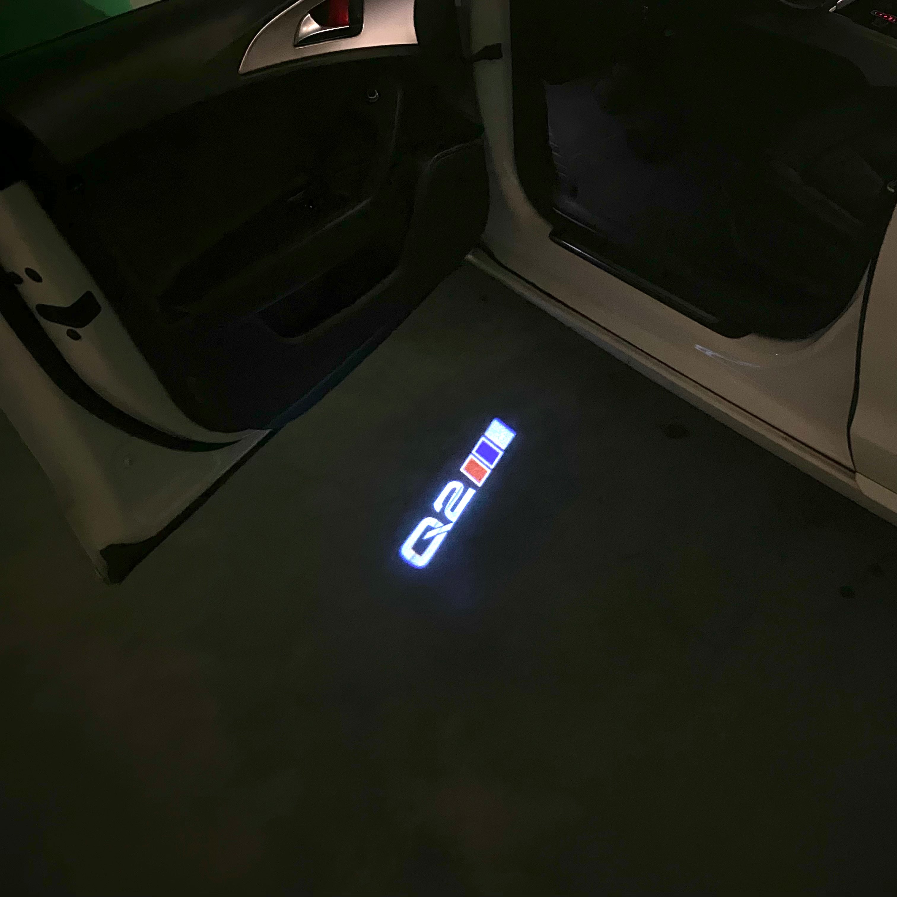 AUDI LOGO PROJECT LIGHTS Nr.120 (quantità 1= 2 Logo Films /2 porta luci）