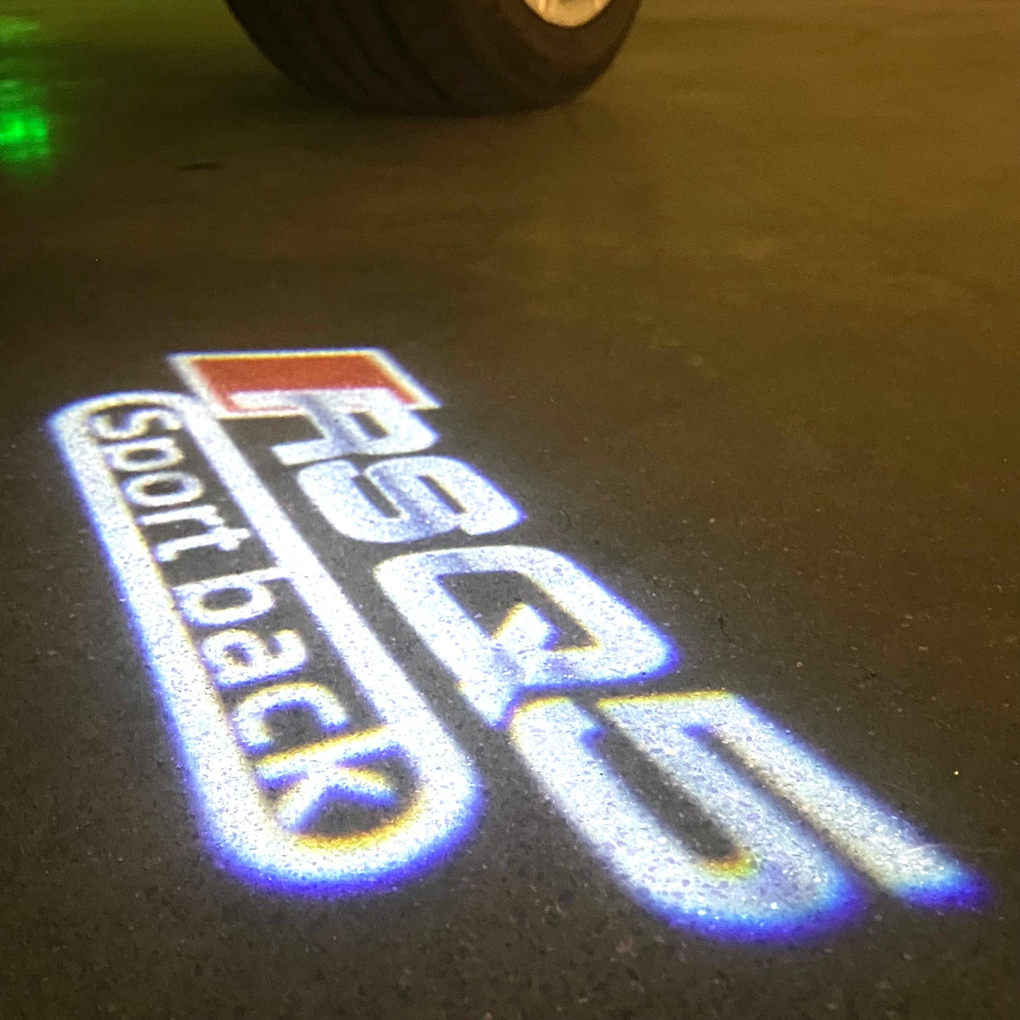 AUDI LOGO PROJECTOT LIGHTS Nr.120 (Menge 1 = 2 Logofolien /2 Türleuchten)