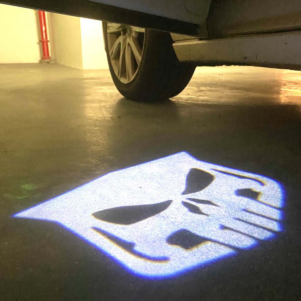 CADILLAC ORIGINAL LOGO PROJECTOT LIGHTS (quantity 1 = 2 Logo Films /2 door lights） Nr.977L