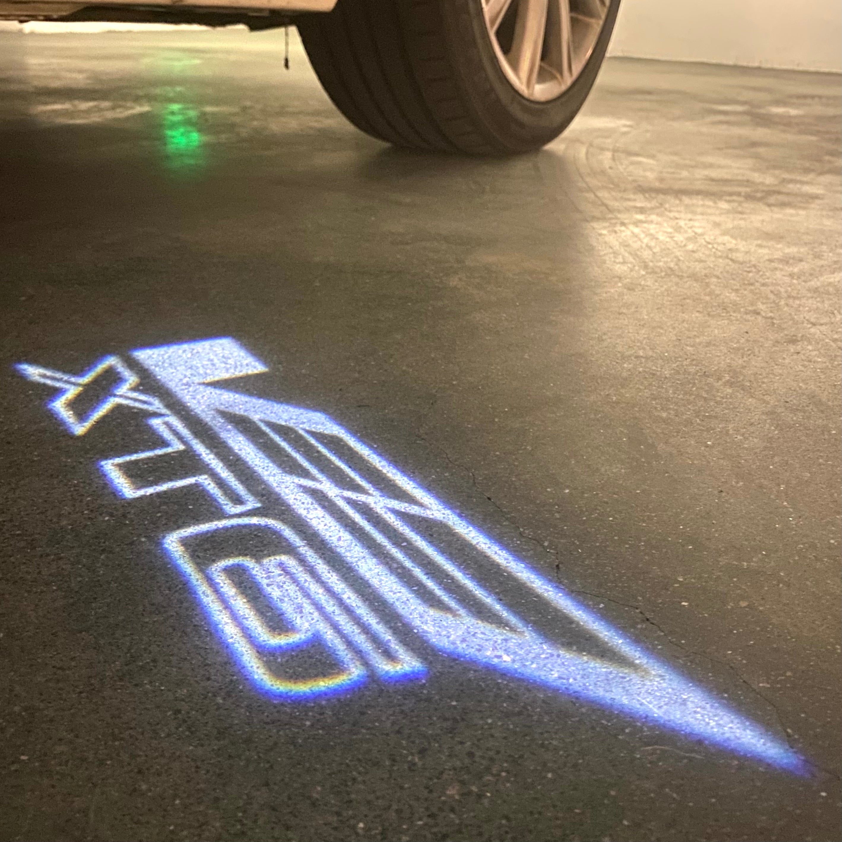 CADILLAC XT6 LOGO PROJECTOT LIGHTS Nr.9769 (quantity 1 = 2 Logo Films /2 door lights）