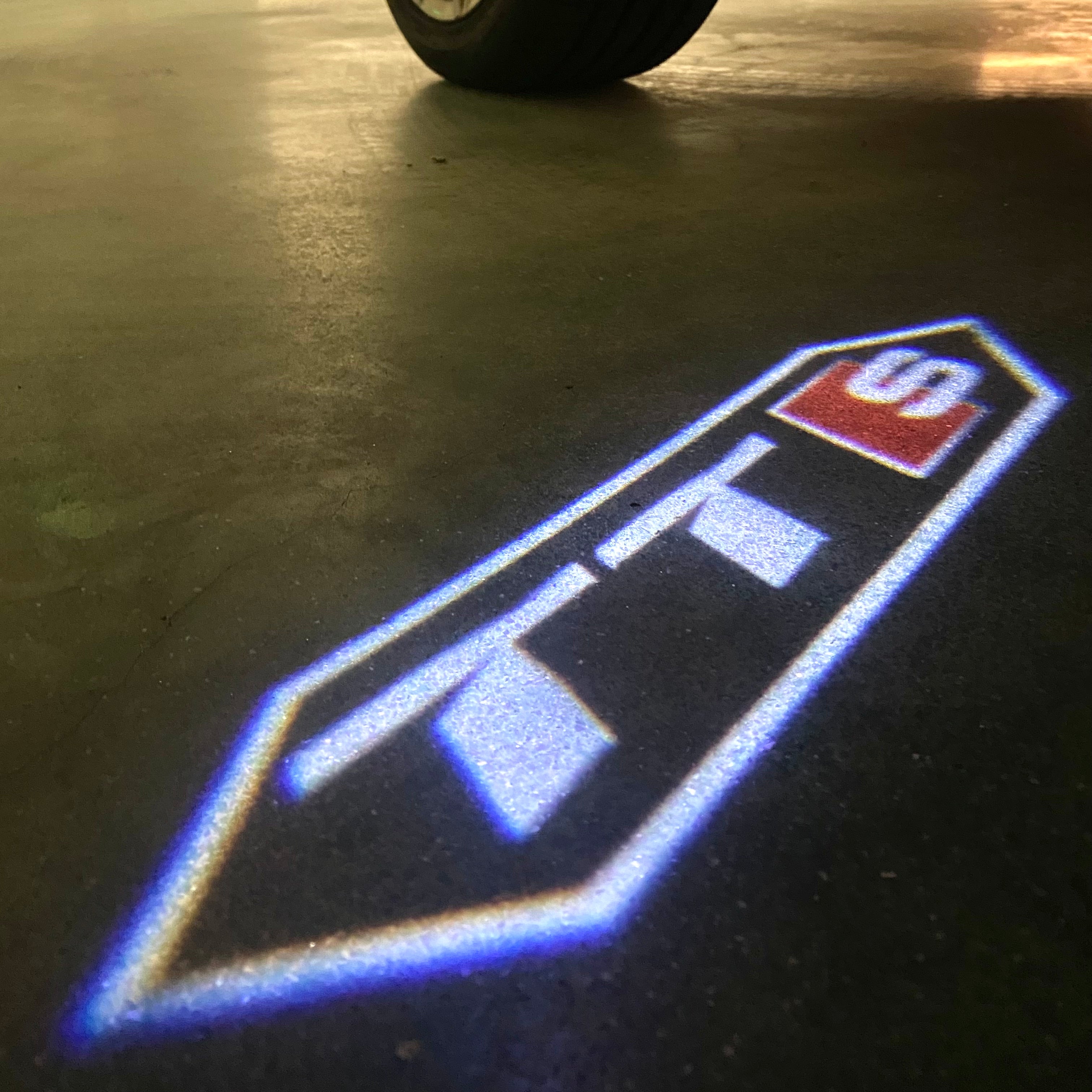 AUDI  TTS LOGO PROJECTOT LIGHTS  (quantity 1 = 2 Logo Films /2 door lights）Nr.12B28