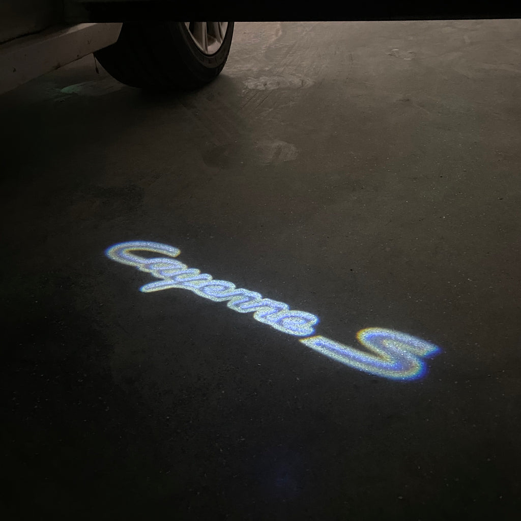 PORSCHE Cayenne S LOGO PROJECTOT LIGHTS Nr.18 (quantità 1 = 2 Logo Film / 2 luci porta)