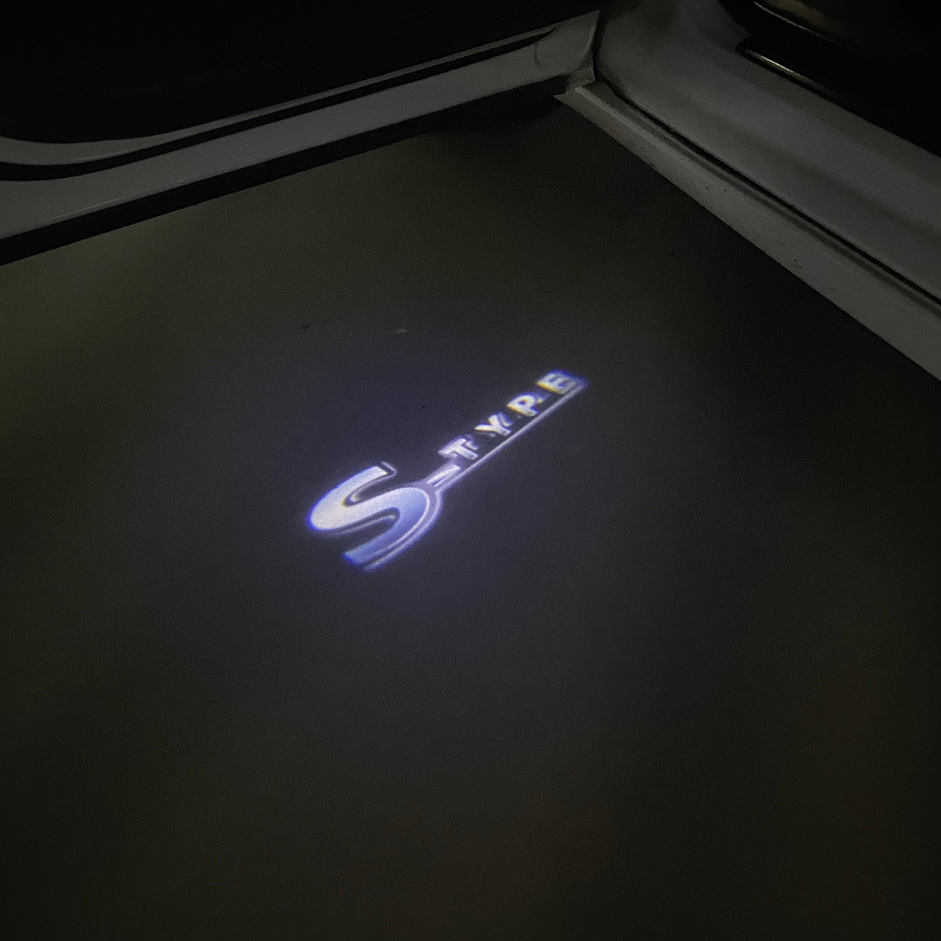 JAGUAR LOGO PROJECROTR LIGHTS Nr.79 (quantità 1 = 1 set/2 luci porta)