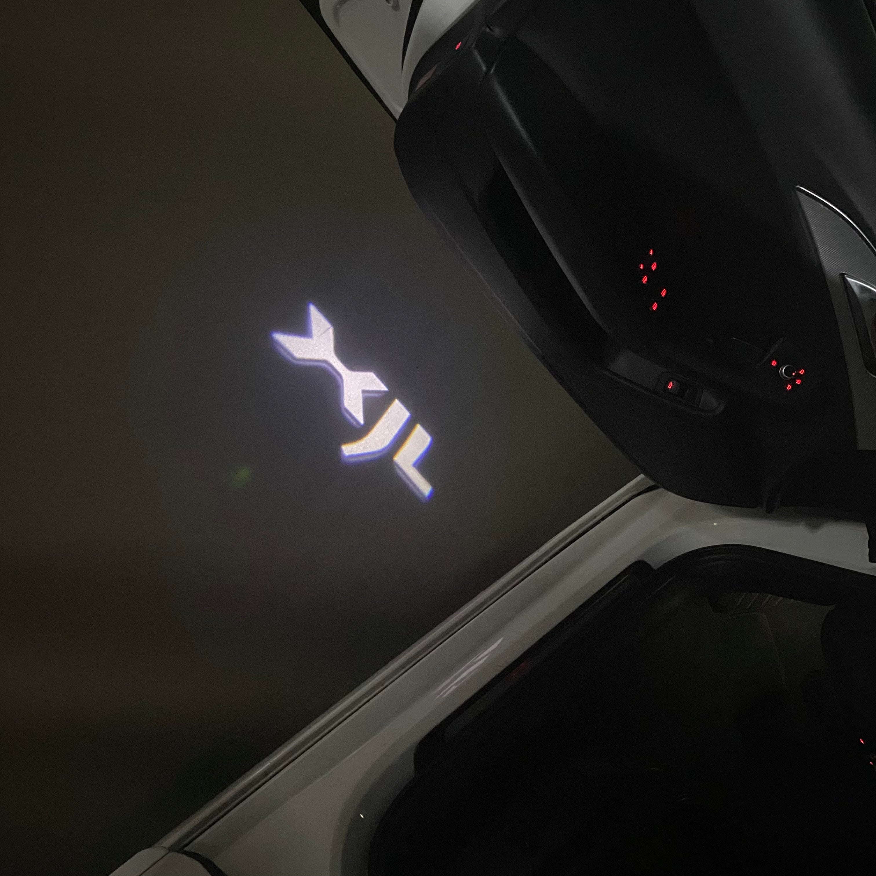 JAGUAR LOGO PROJECRTR LIGHTS Nr.88 (quantità 1= 1 set/2 porta luci)