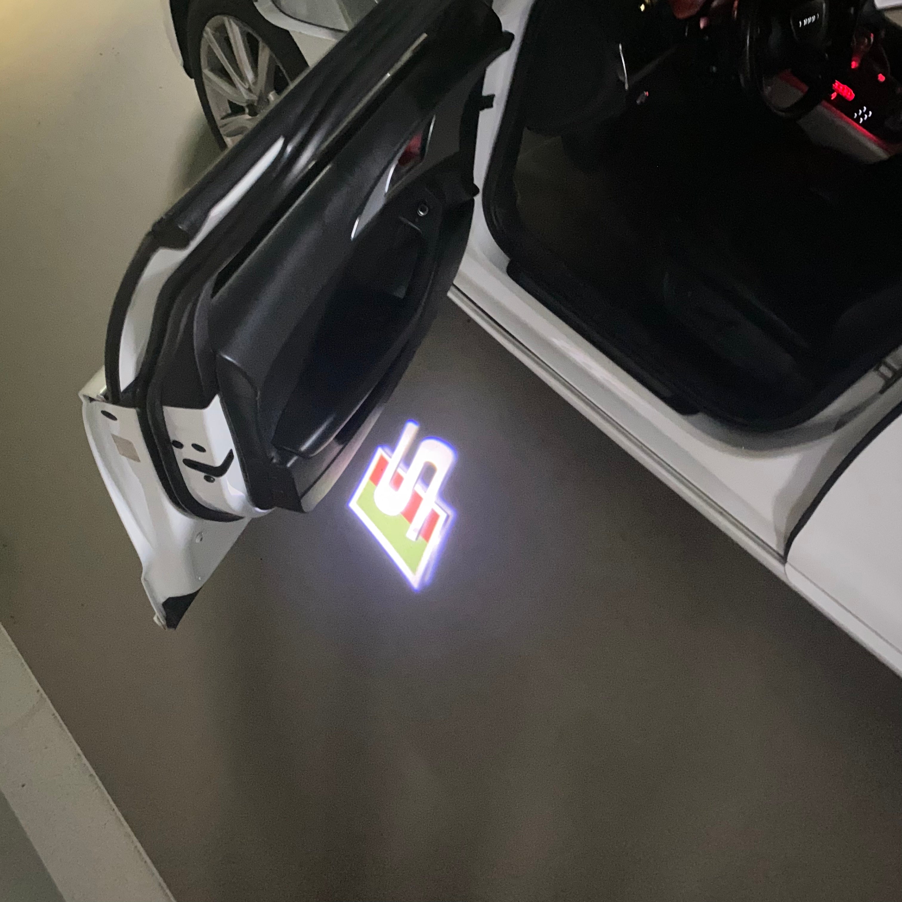 JAGUAR LOGO PROJECROTR LIGHTS Nr.70 (quantità 1 = 1 set/2 luci porta)