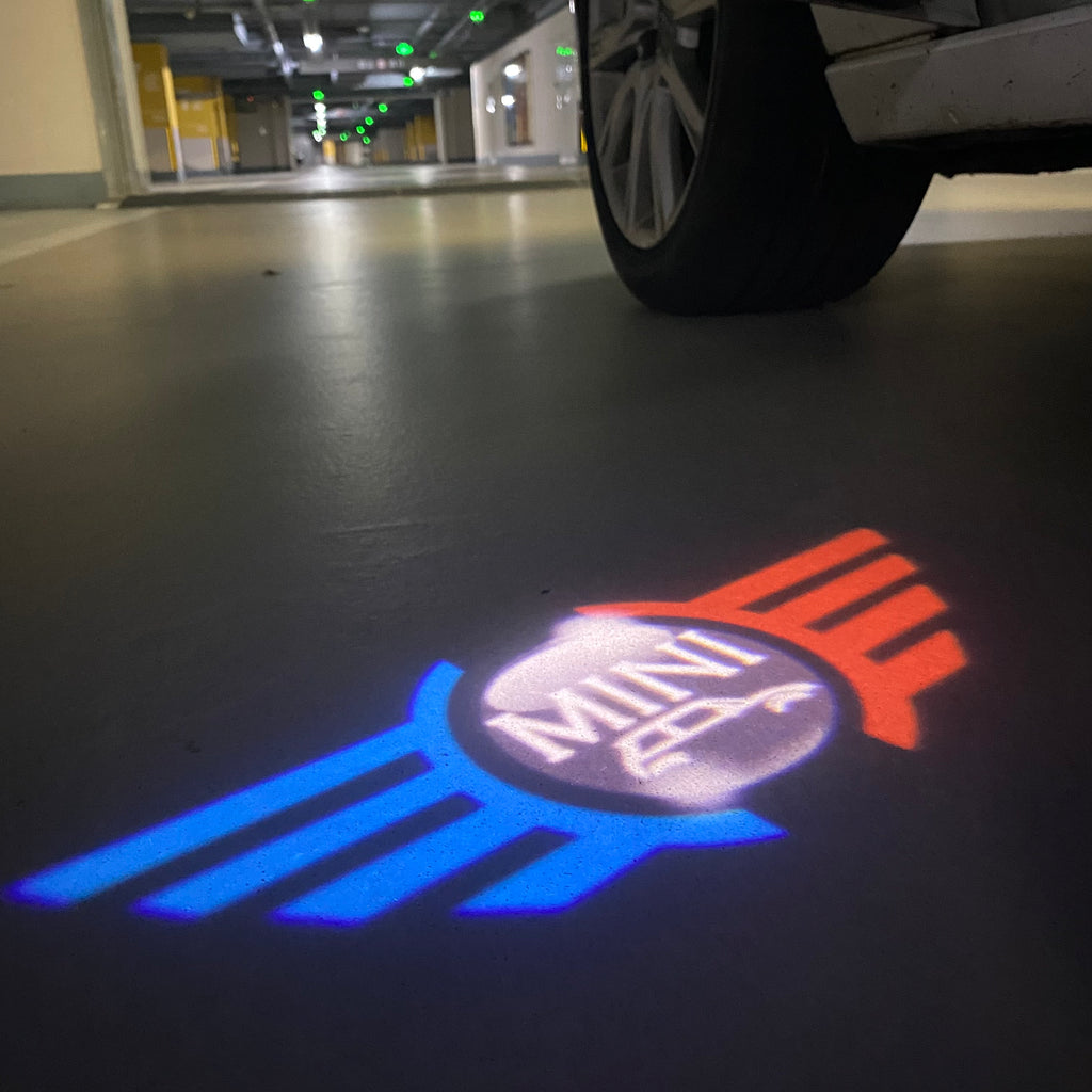MINI LOGO PROJECROTR LIGHTS Nr.01 (quantité 1 = 2 Film Logo / 2 feux de porte)