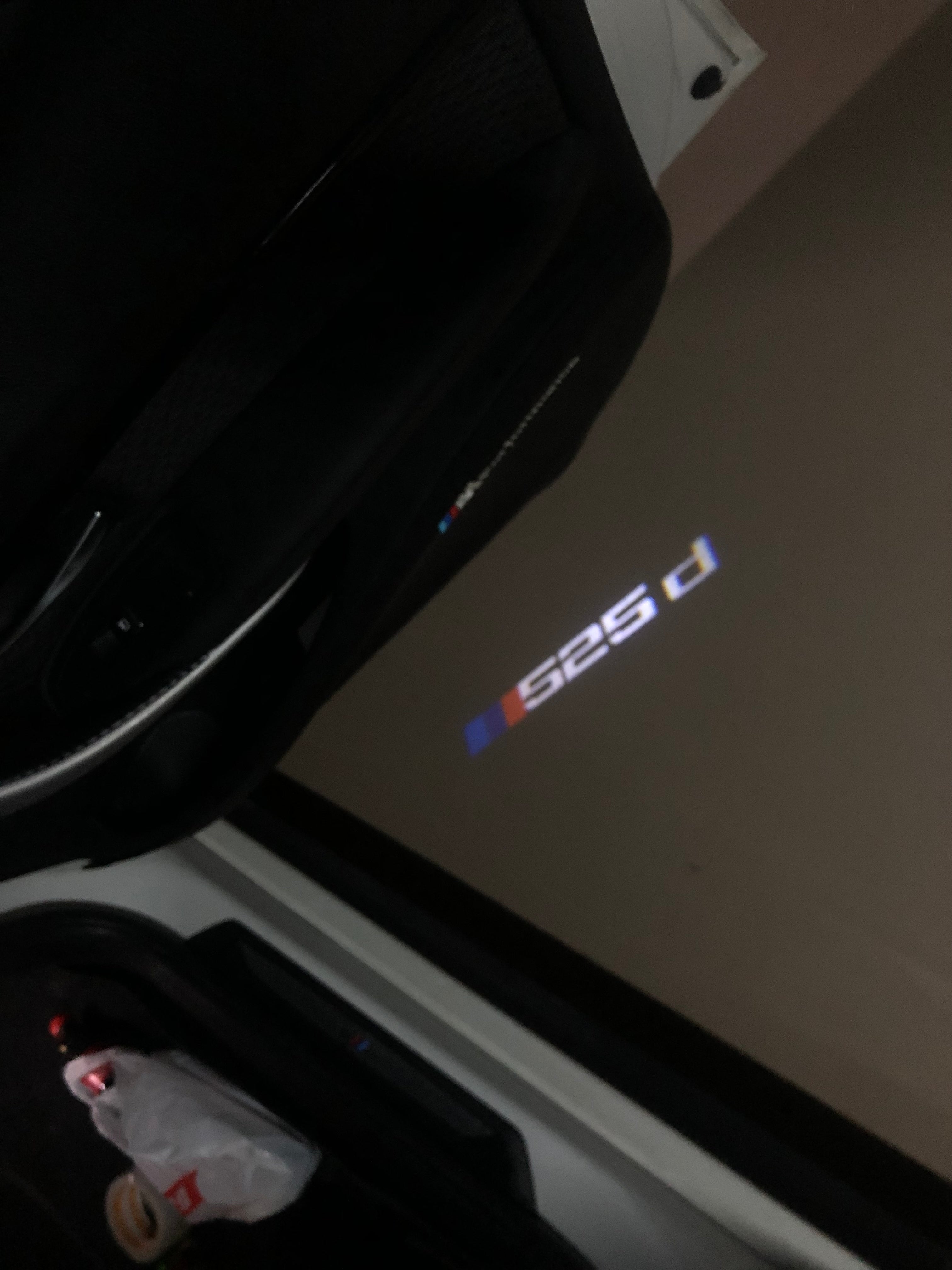 BMW M3 LOGO PROJECTOT LIGHTS Nr.24 (Menge 1 = 1 Sets/2 Türleuchten)