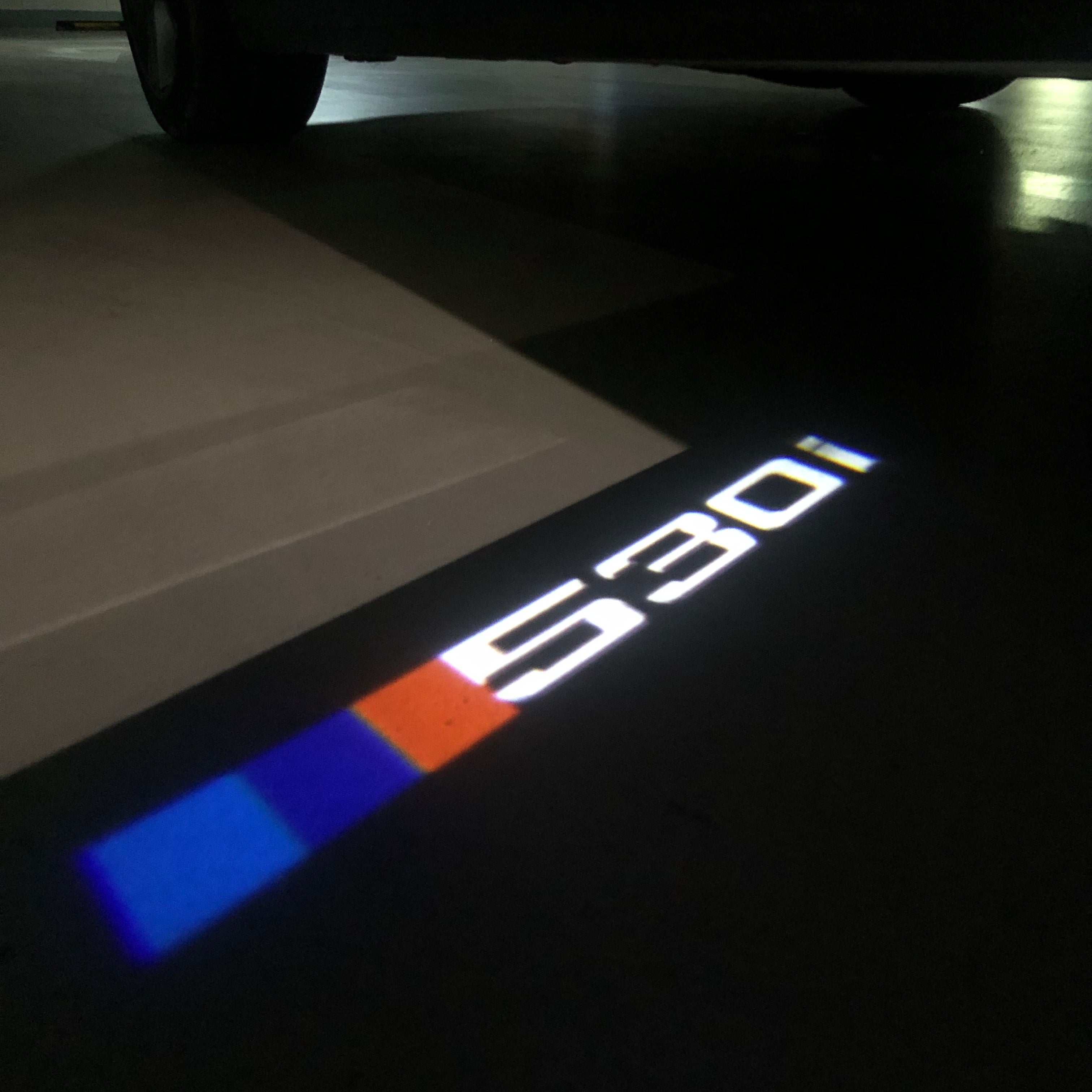 BMW M3 LOGO PROJECTOT LIGHTS Nr.24 (Menge 1 = 1 Sets/2 Türleuchten)