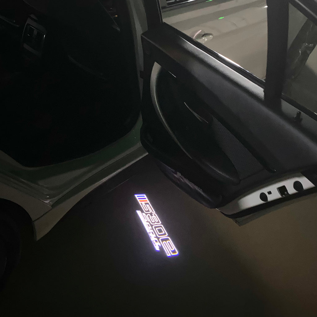 BMW M3 LOGO PROJECTOT LIGHTS Nr.24 (Menge 1 = 1 Sets/2 Türleuchten)