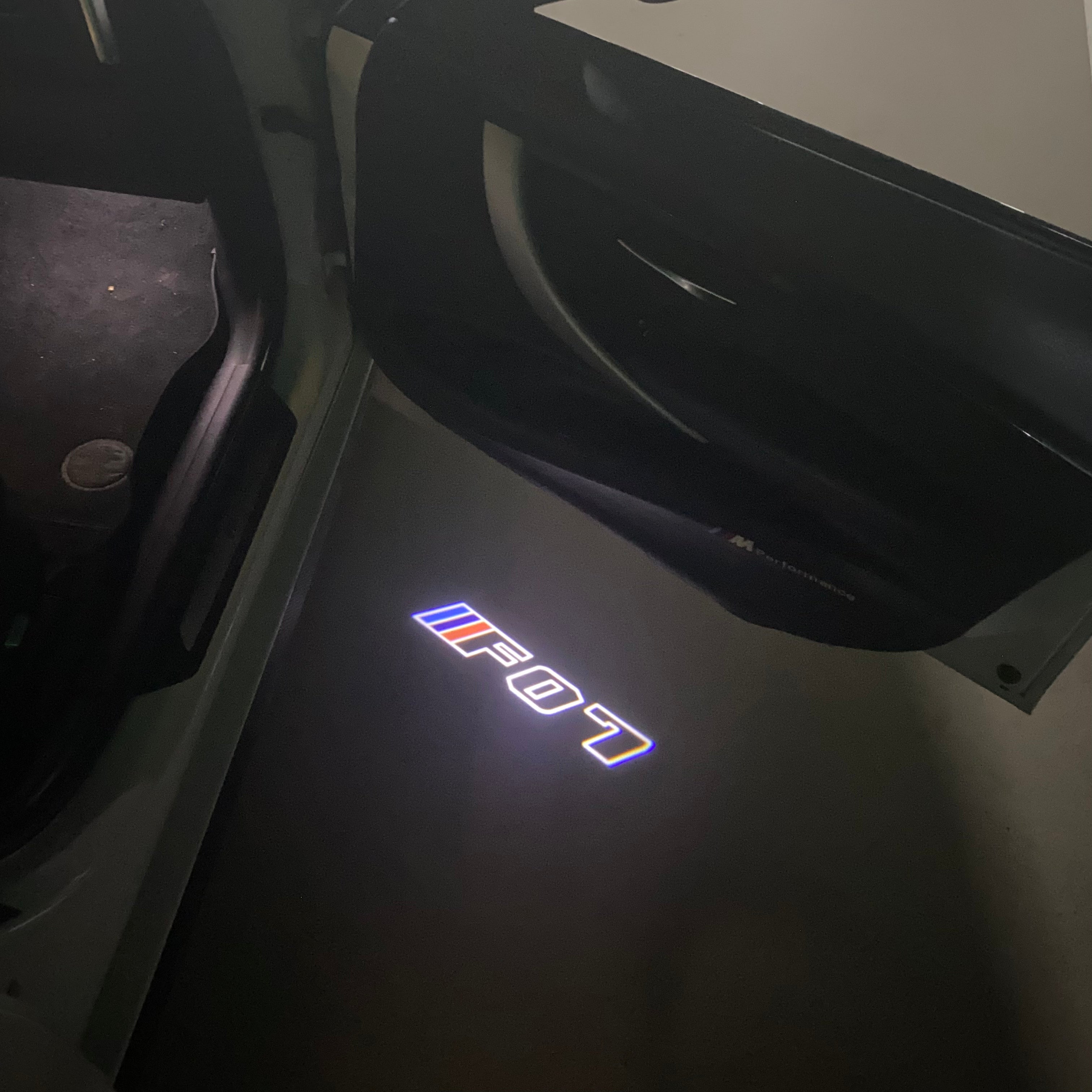 BMW M3 LOGO PROJECTOT LIGHTS Nr.24 (quantità 1 = 1 set/2 luci porta)