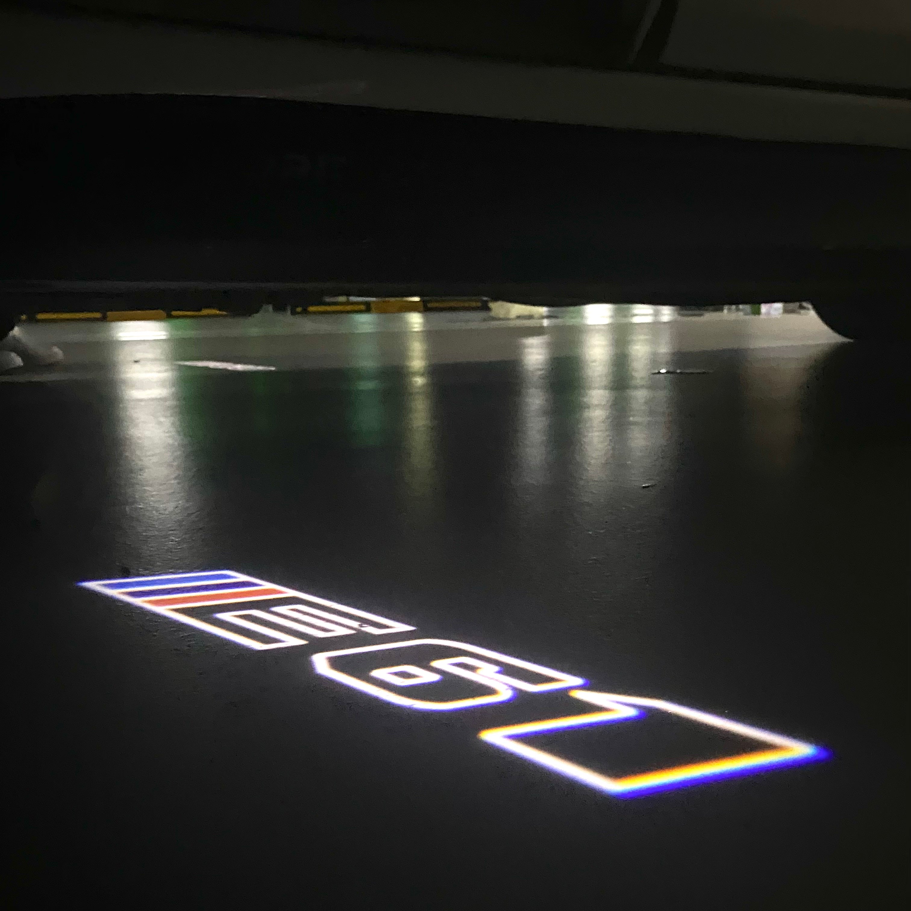BMW M3 LOGO PROJECTOT LIGHTS Nr.24 (quantità 1 = 1 set/2 luci porta)