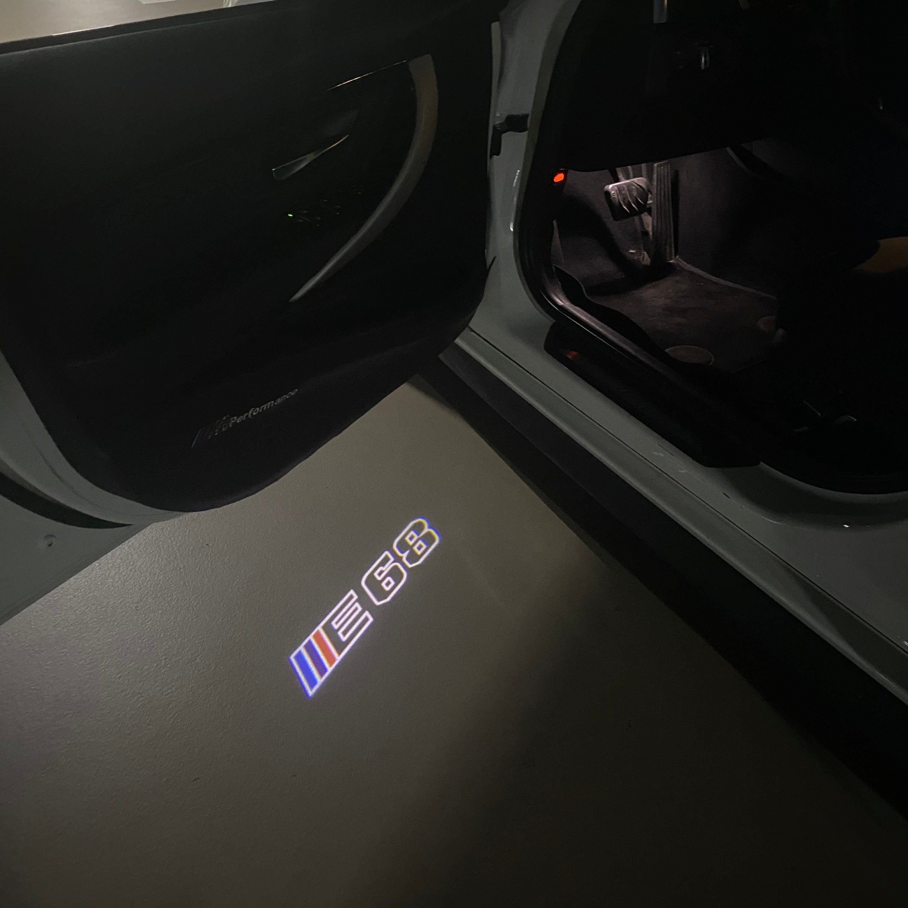 BMW M3 LOGO PROJECTOT LIGHTS Nr.24 (quantità 1 = 1 set/2 luci porta)