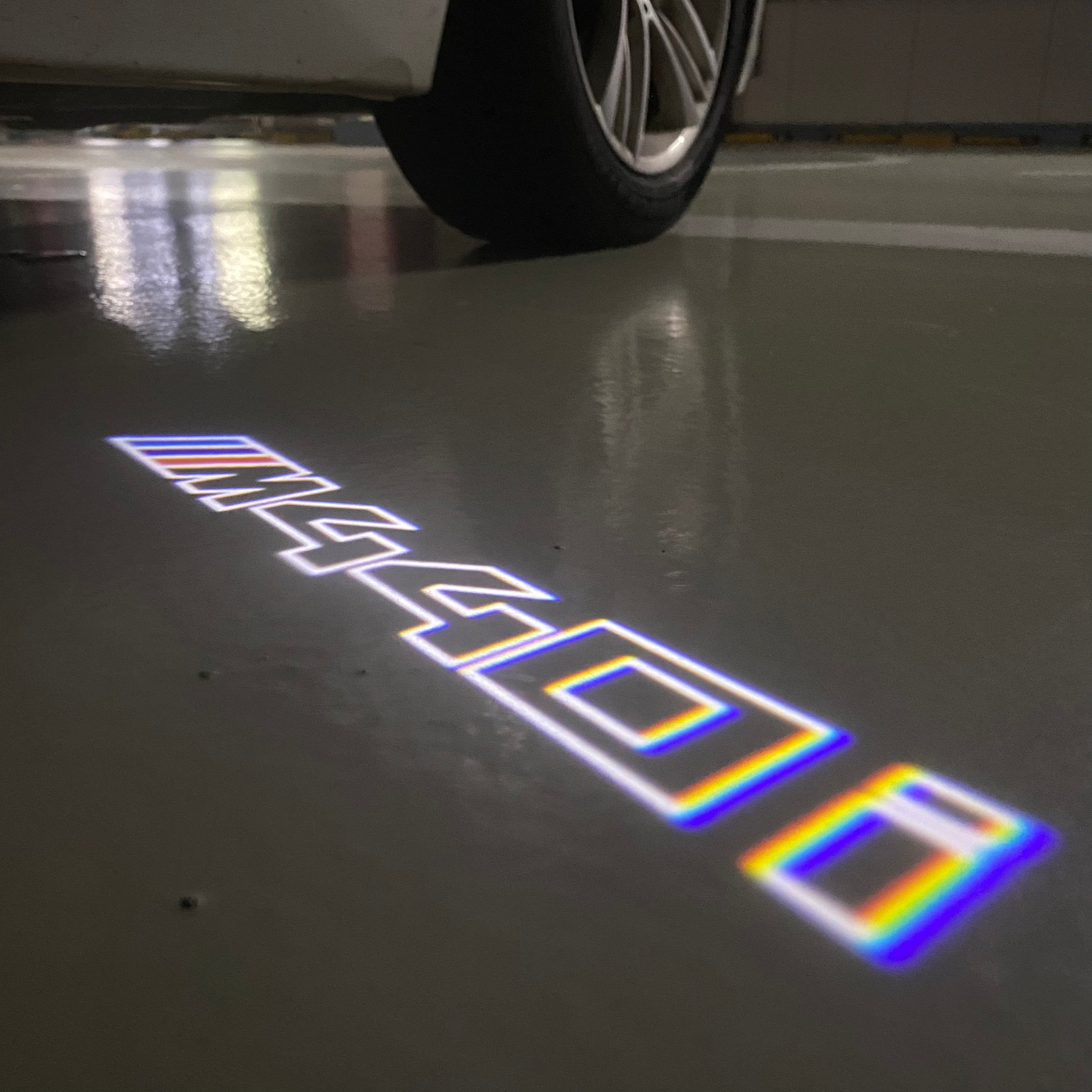 BMW M3 LOGO PROJECTOT LIGHTS Nr.24 (Menge 1 = 1 Sets/2 Türleuchten)