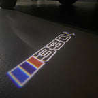 BMW M3 LOGO PROJECTOR LIGHTS Nr.24 (الكمية 1 = 1 مجموعة / 2 أضواء باب)