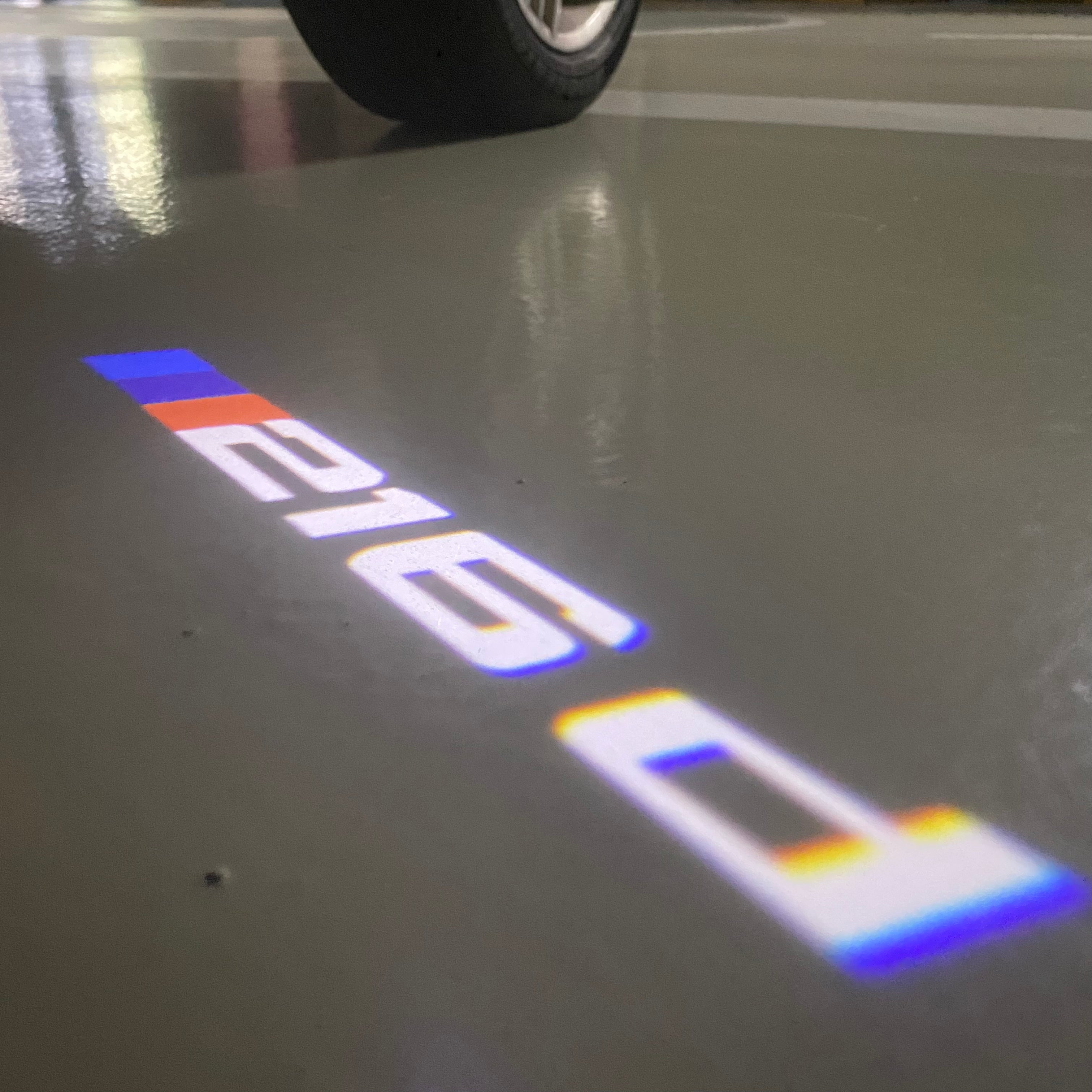 BMW M3 LOGO PROJECTOT LIGHTS Nr.24 (quantità 1 = 1 set/2 luci porta)