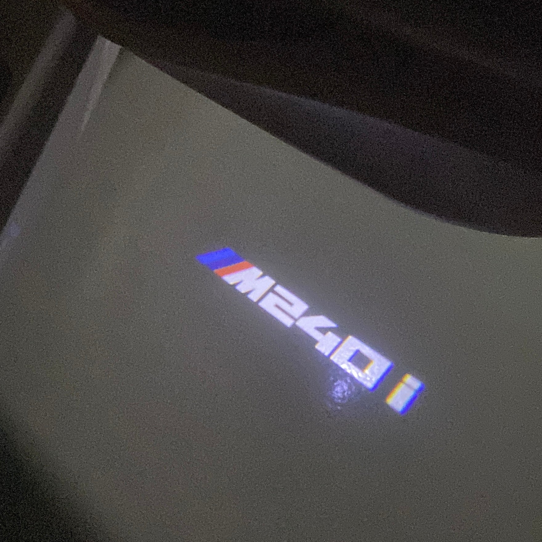 BMW 2 SERIES M240  LOGO PROJECTOT LIGHTS (quantity 1 = 1 sets/2 door lights) Nr.6024t2G