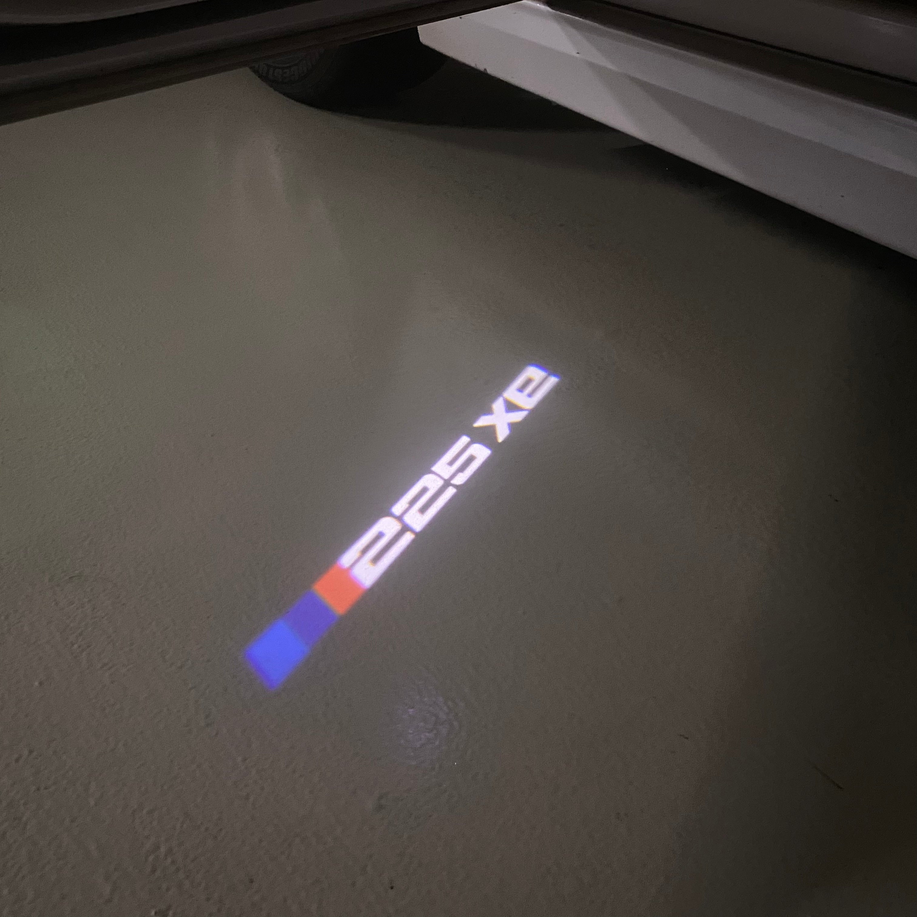 BMW  2 SERIES 225  LOGO PROJECTOT LIGHTS (quantity 1 = 1 sets/2 door lights) Nr.6024t2G