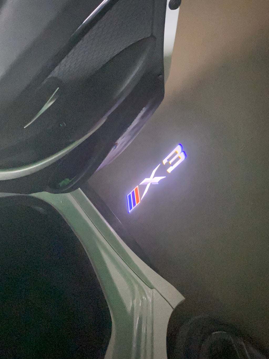 BMW M3 LOGO PROJECTOT LIGHTS Nr.24 (quantità 1 = 1 set/2 luci porta)