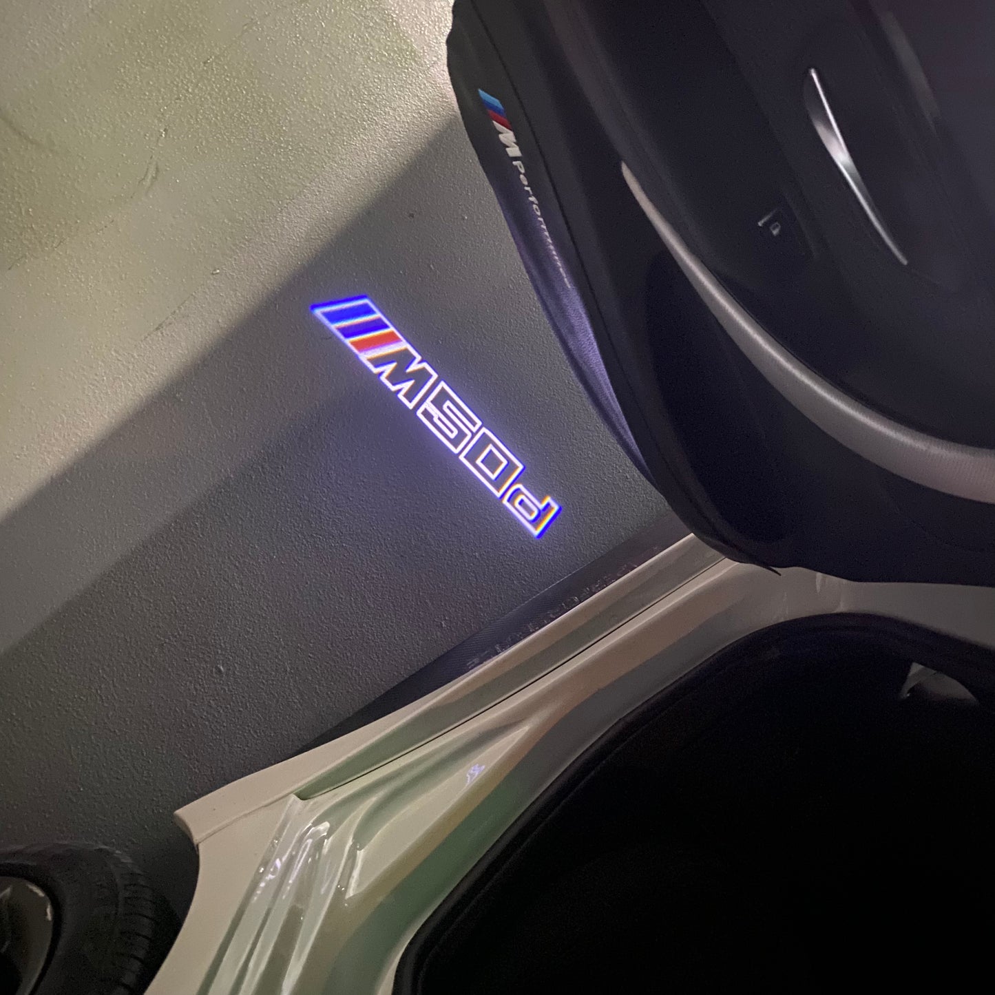 BMW M3 LOGO PROJECTOT LIGHTS Nr.24 (Menge 1 = 1 Sets/2 Türleuchten)