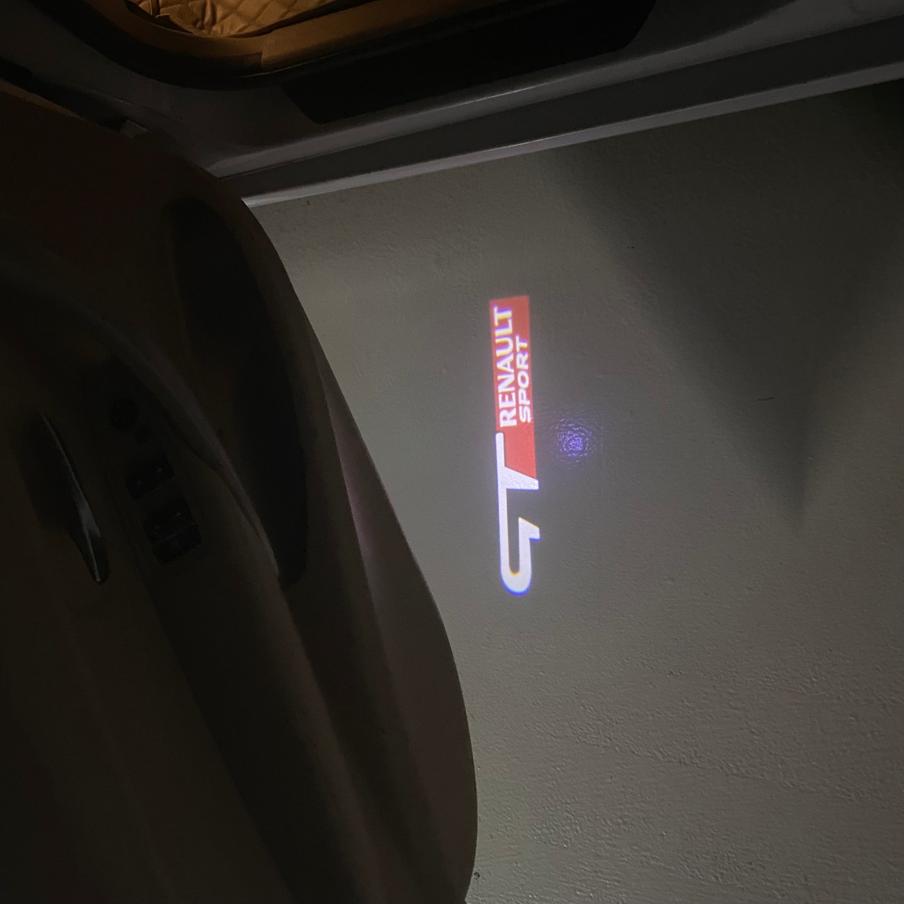 RENAULT GT LOGO PROJECROTR LIGHTS Nr.0948 (quantity  1 =  2 Logo Film & 2 door lights)