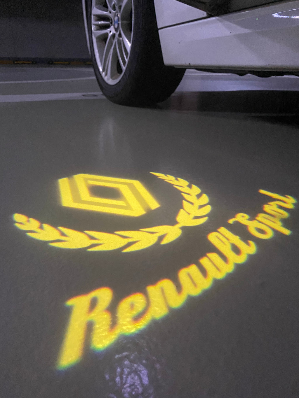 RENAULT Sport LOGO PROJECROTR LIGHTS Nr.0959 (quantity  1 =  2 Logo Film & 2 door lights)