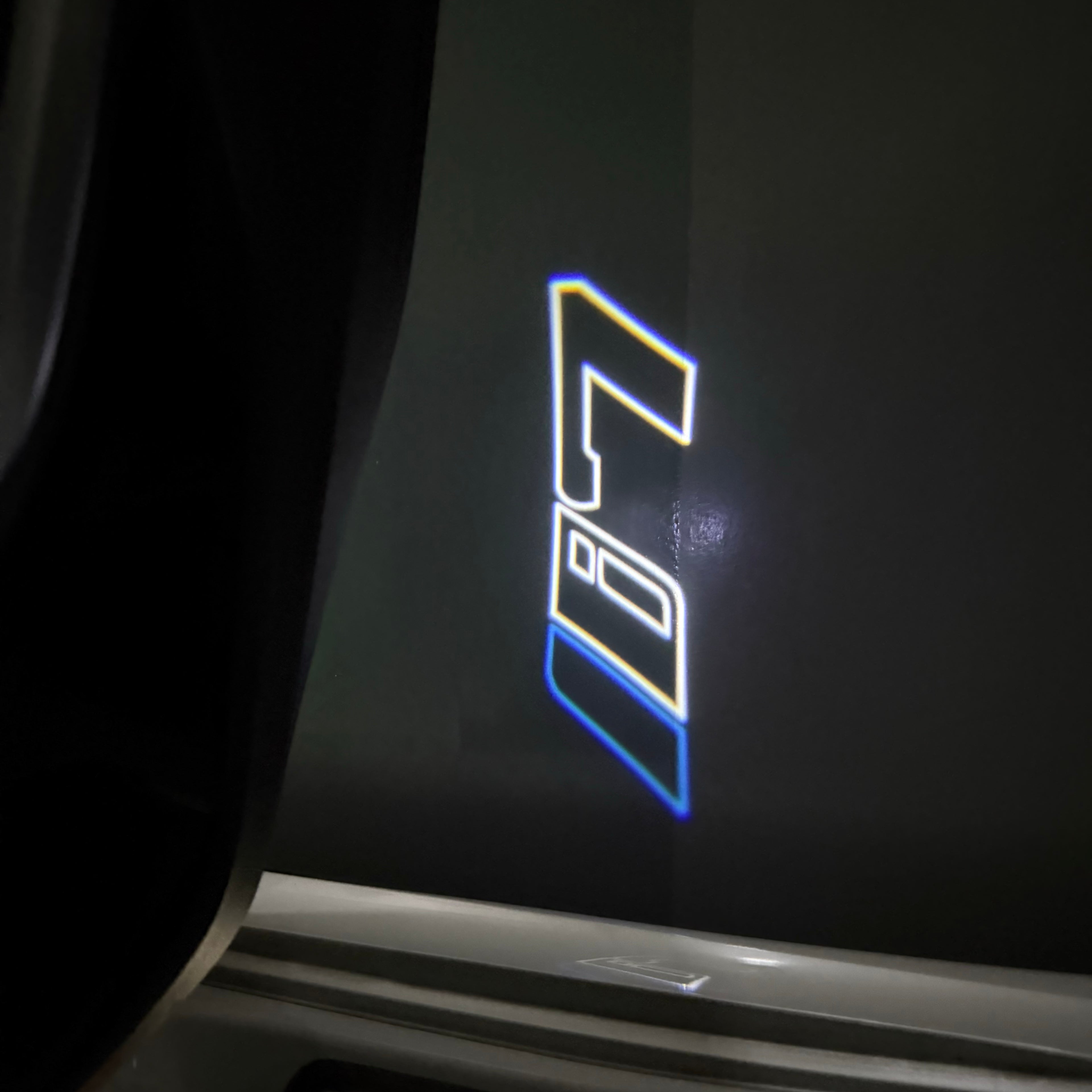 BMW M3 LOGO PROJECTOT LIGHTS Nr.24 (Menge 1 = 1 Sets/2 Türleuchten)