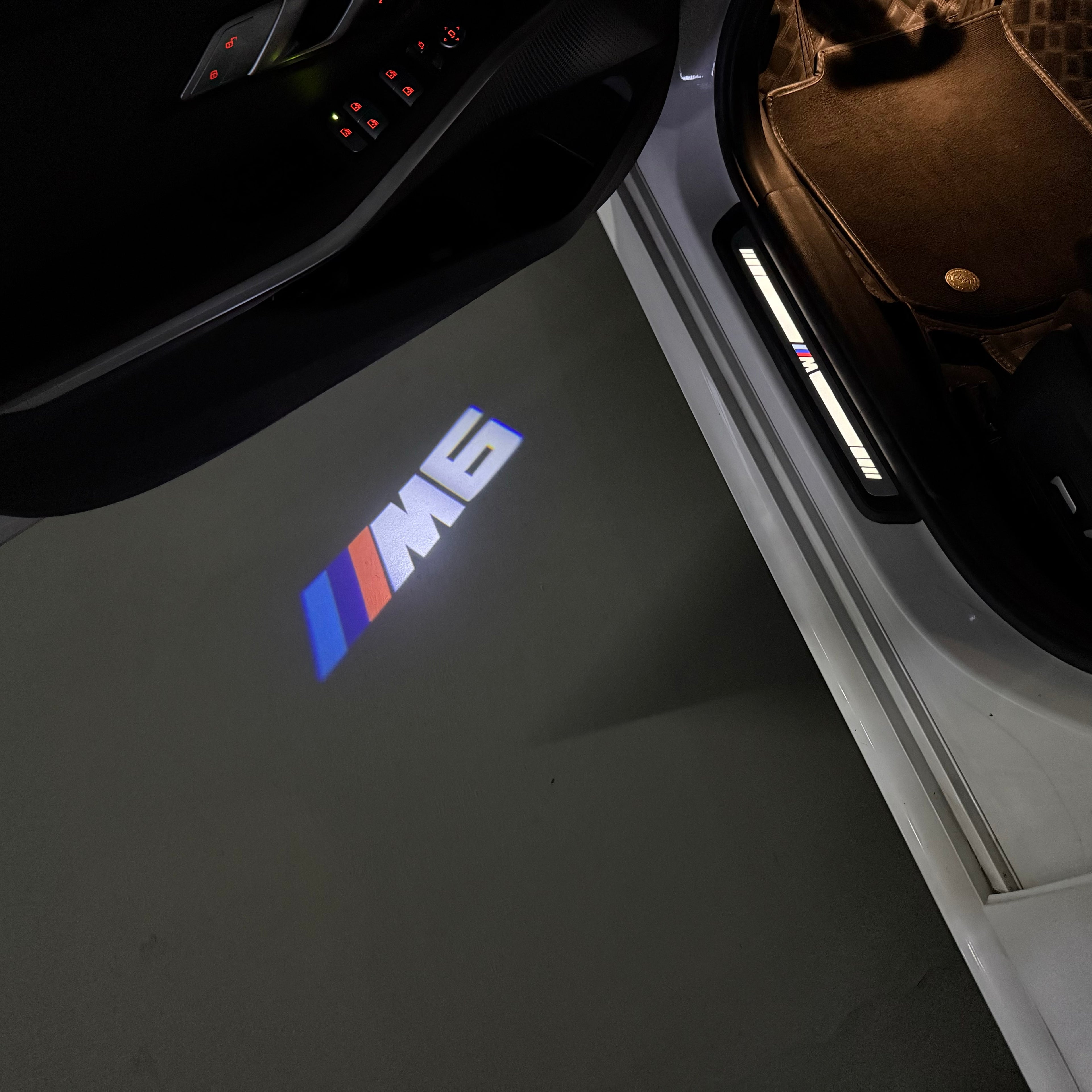 BMW M3 LOGO PROJECTOT LIGHTS Nr.24 (Menge 1 = 1 Sets/2 Türleuchten)