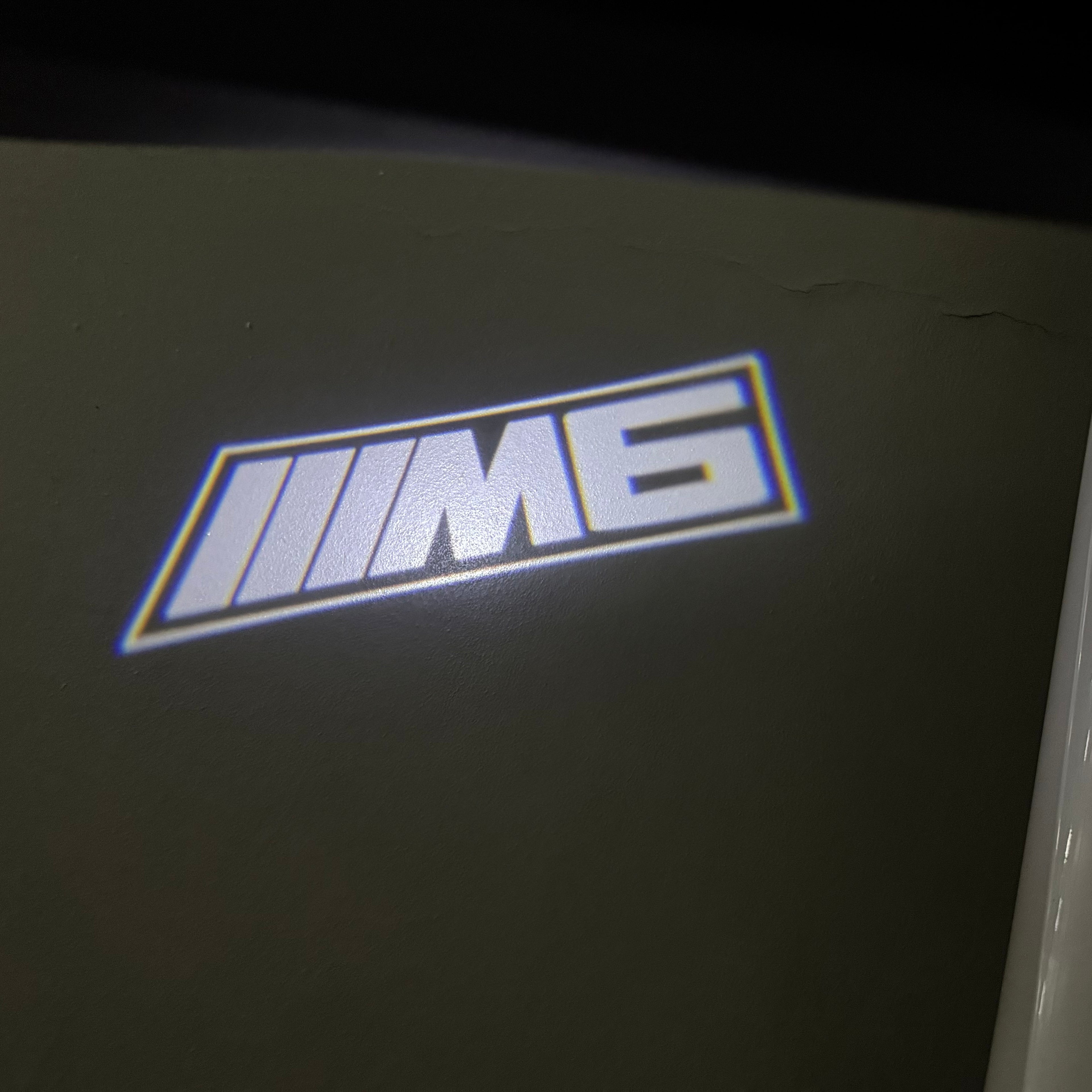 BMW M3 LOGO PROJECTOT LIGHTS Nr.24 (Menge 1 = 1 Sets/2 Türleuchten)
