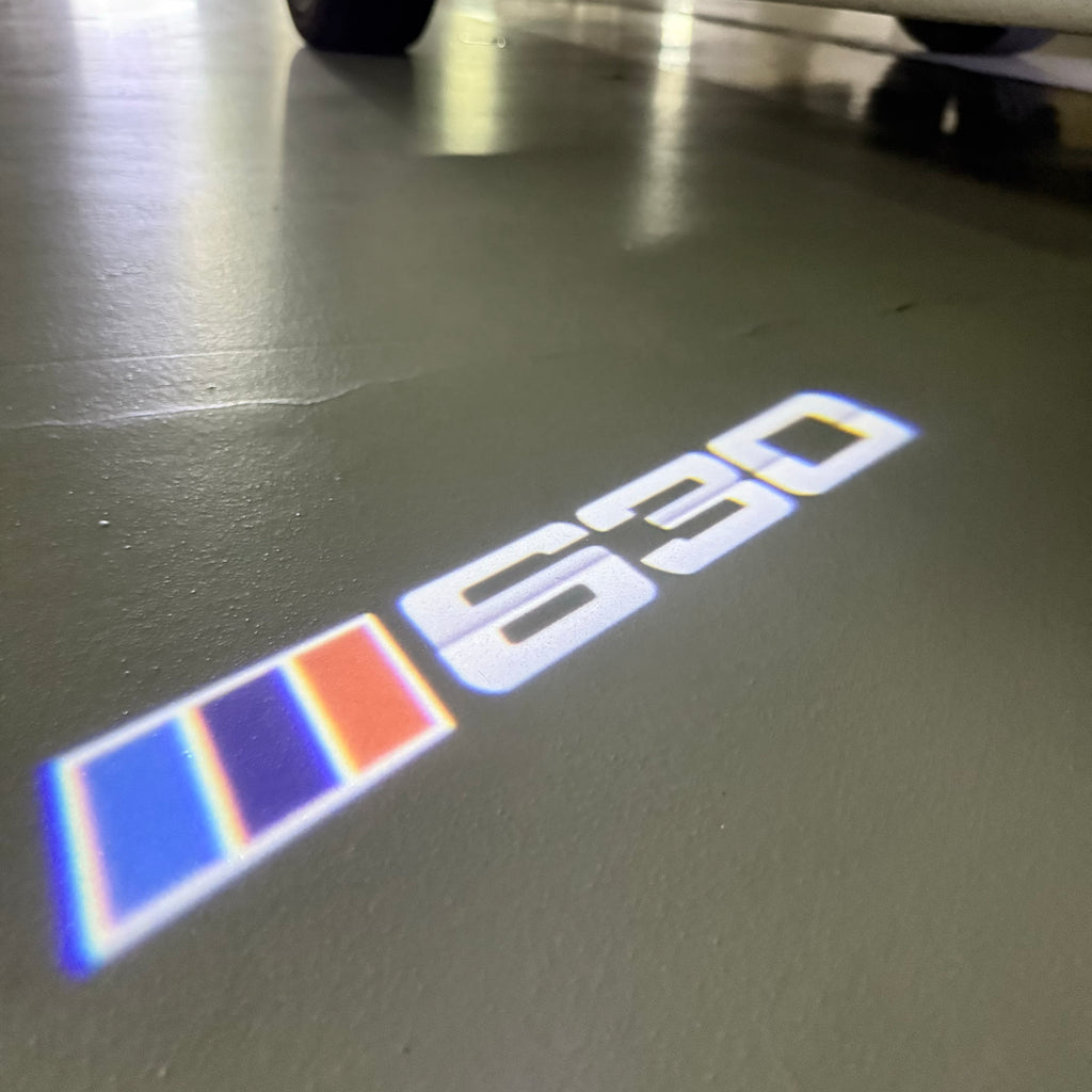 BMW M3 LOGO PROJECTOT LIGHTS Nr.24 (Menge 1 = 1 Sets/2 Türleuchten)