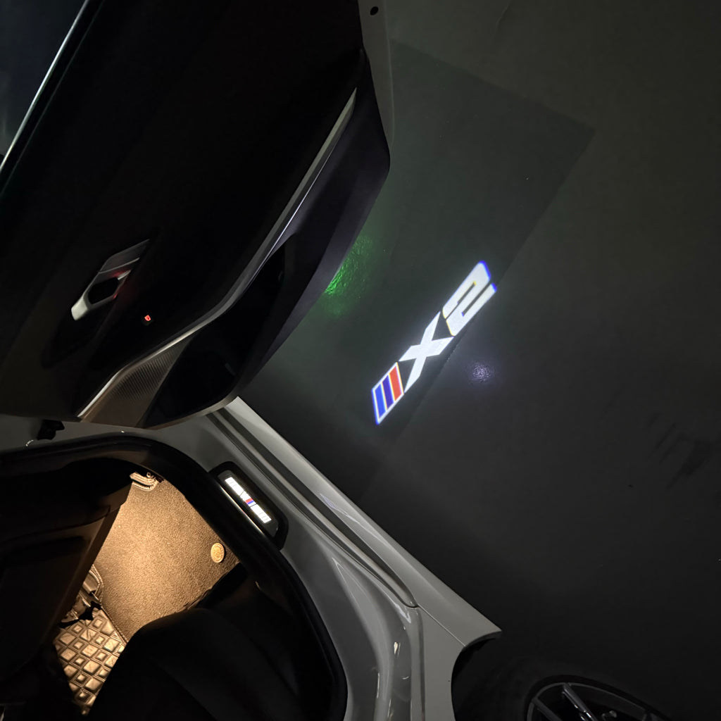 ÉCLAIRAGE DE PROJECTEUR BMW M3 LOGO Nr.24 (quantité 1 = 1 jeux / 2 feux de porte)