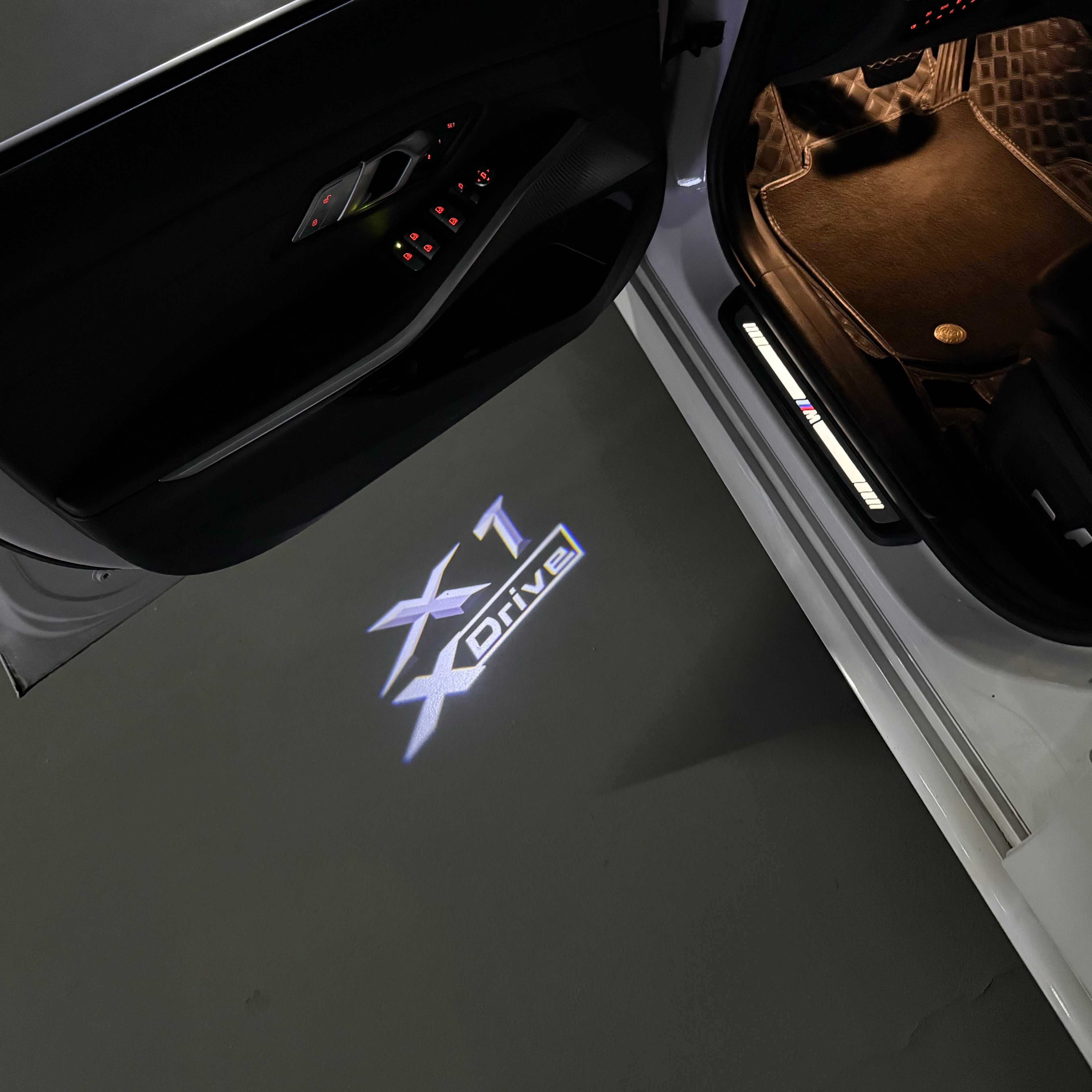 BMW M3 LOGO PROJECTOT LIGHTS Nr.24 (quantità 1 = 1 set/2 luci porta)