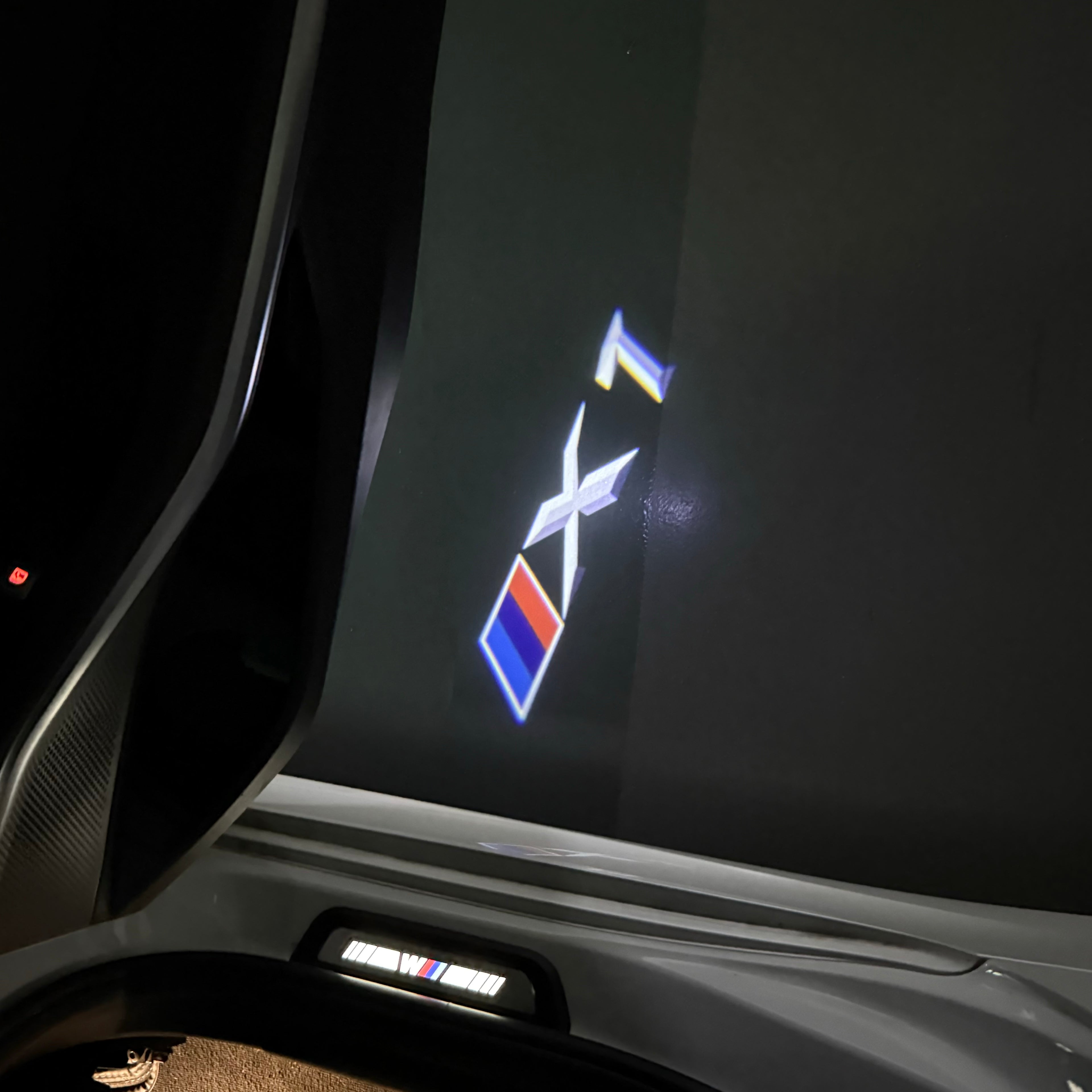 BMW M3 LOGO PROJECTOT LIGHTS Nr.24 (quantità 1 = 1 set/2 luci porta)