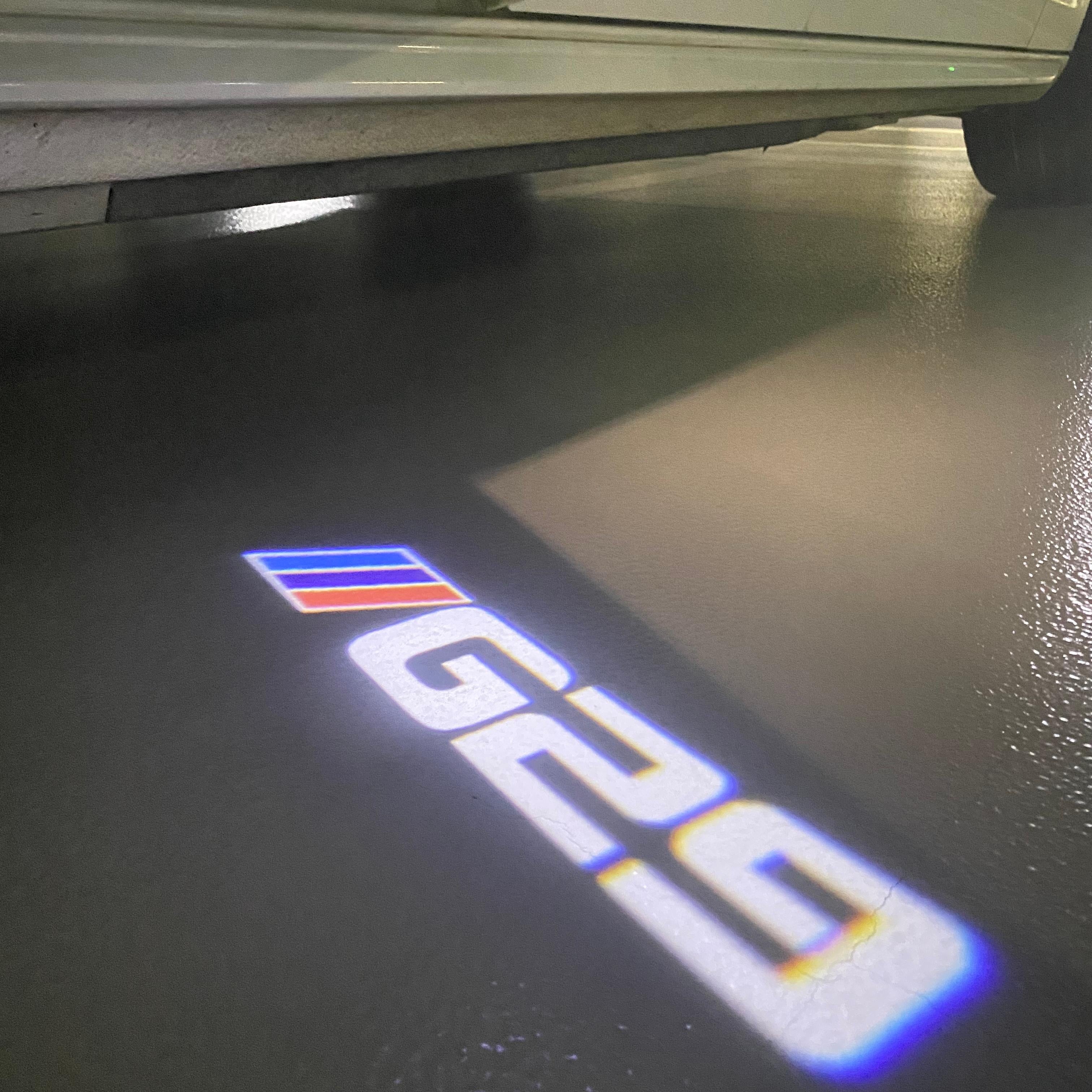 BMW M3 LOGO PROJECTOT LIGHTS Nr.24 (Menge 1 = 1 Sets/2 Türleuchten)