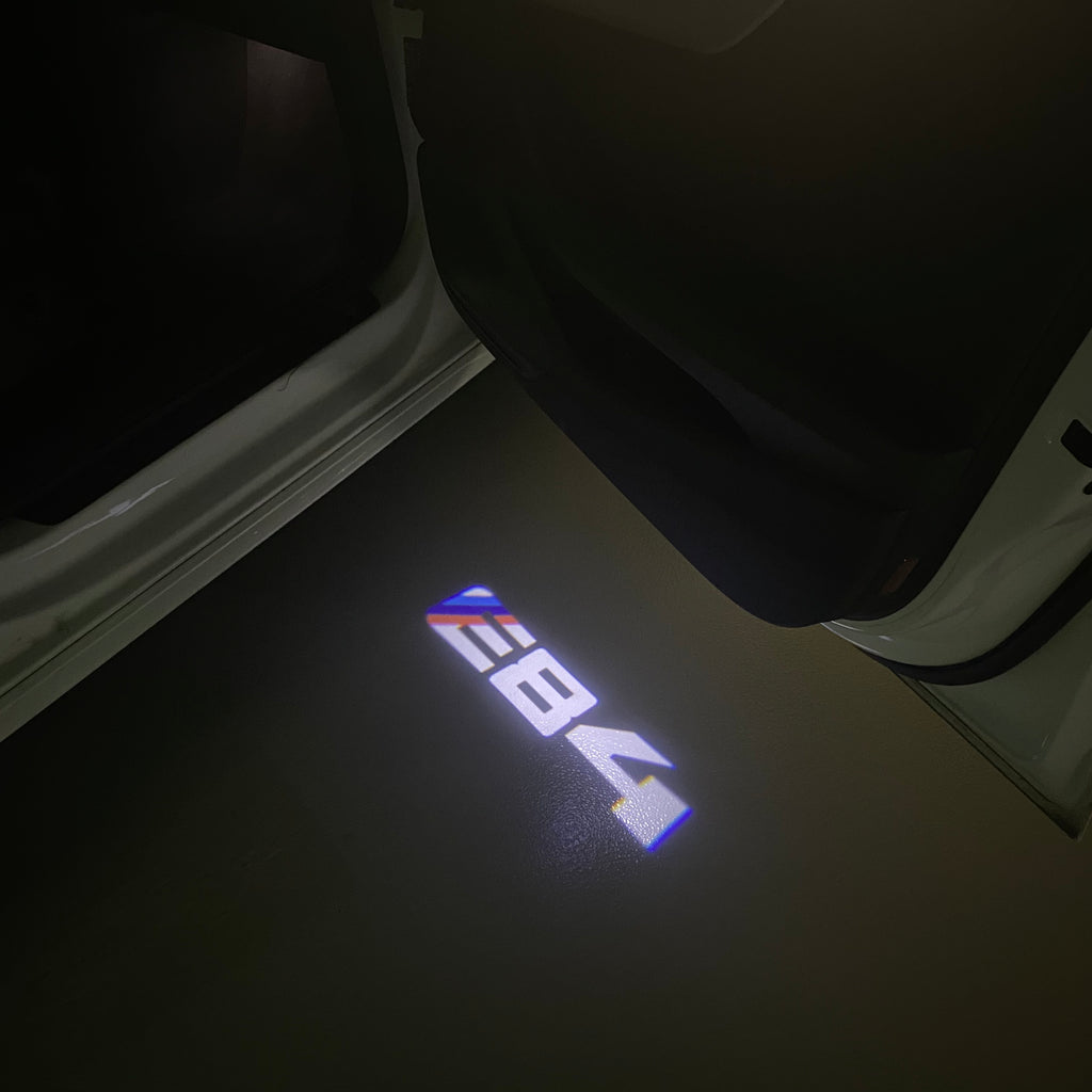 BMW M3 LOGO PROJECTOT LIGHTS Nr.24 (Menge 1 = 1 Sets/2 Türleuchten)