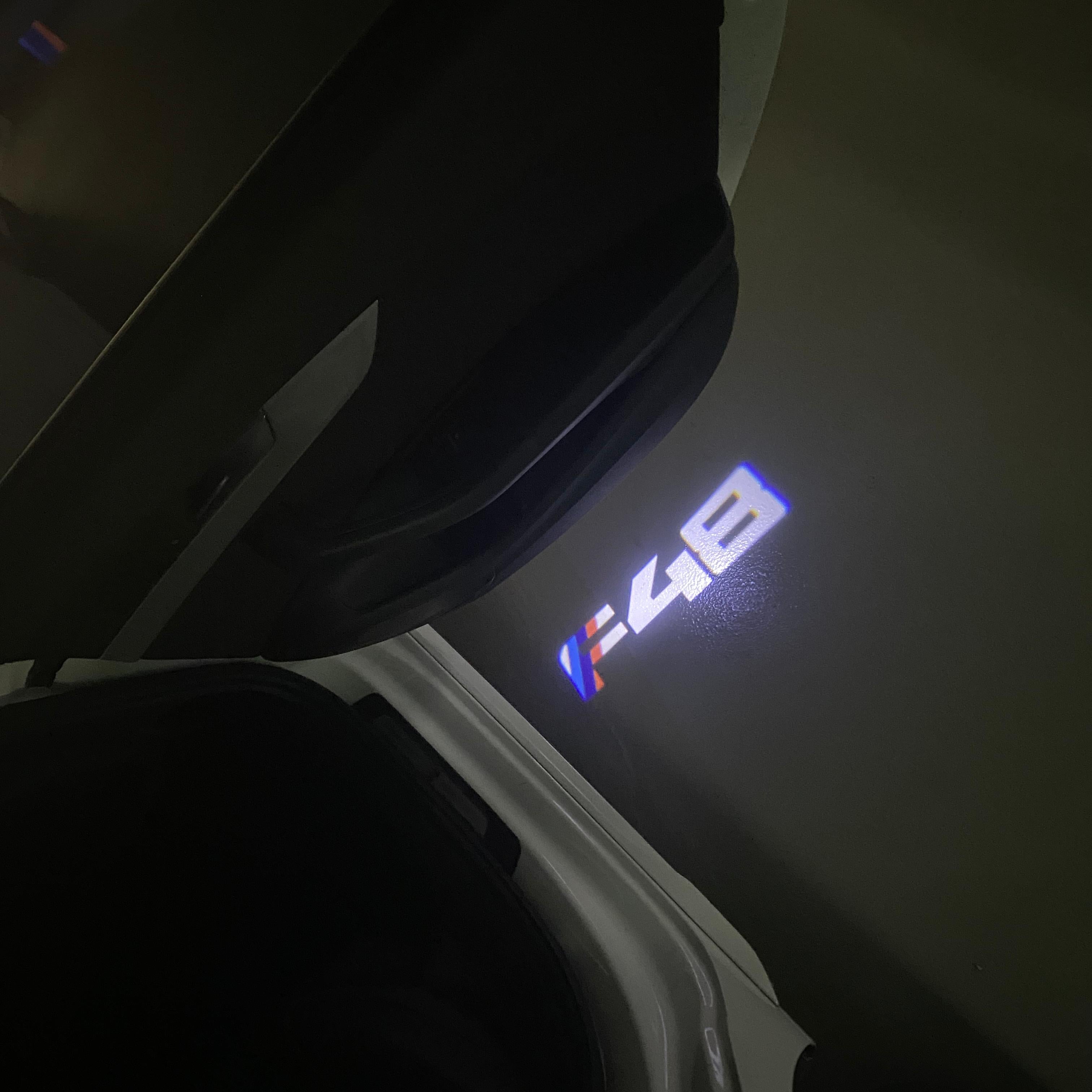 BMW M3 LOGO PROJECTOT LIGHTS Nr.24 (Menge 1 = 1 Sets/2 Türleuchten)
