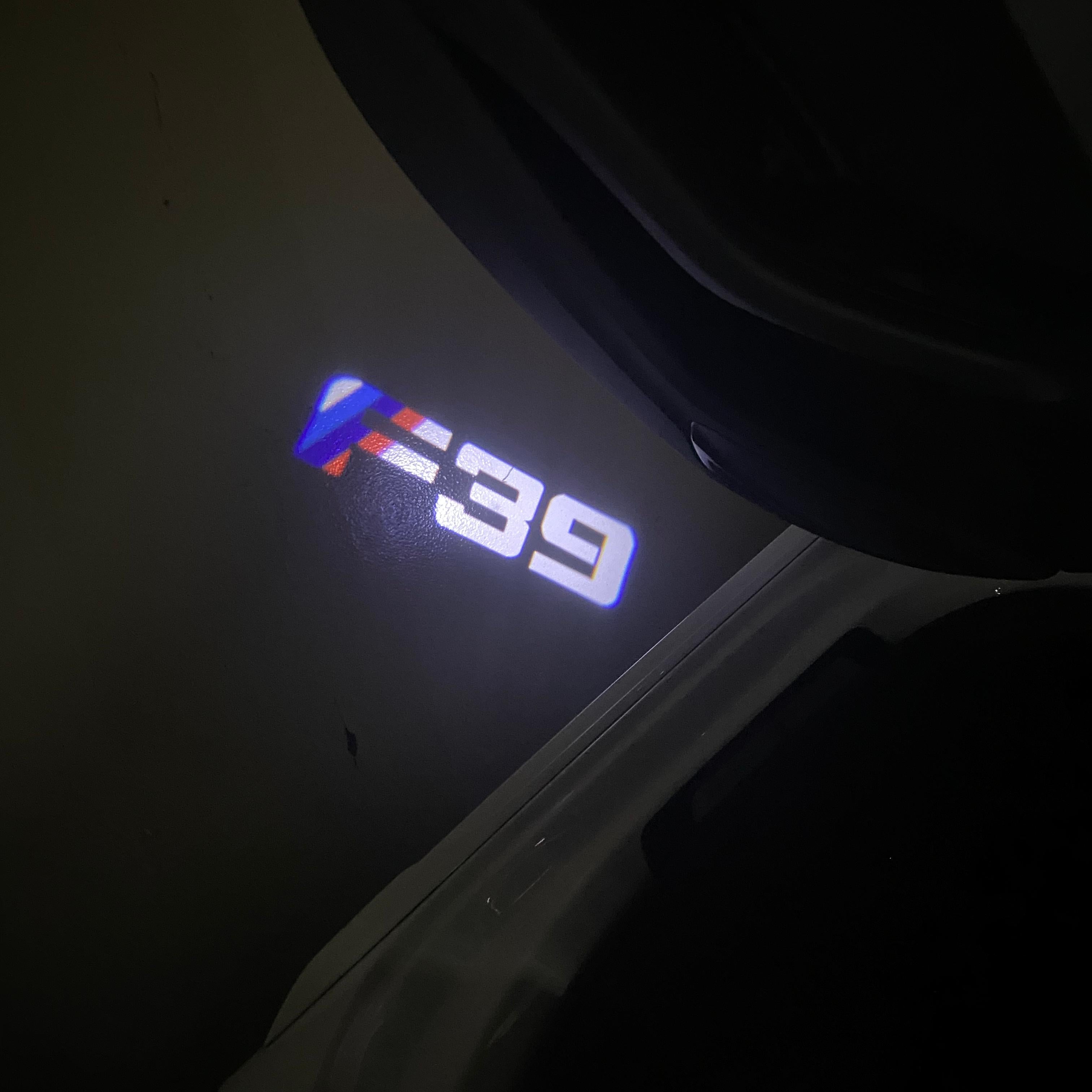 BMW M3 LOGO PROJECTOT LIGHTS Nr.24 (quantità 1 = 1 set/2 luci porta)