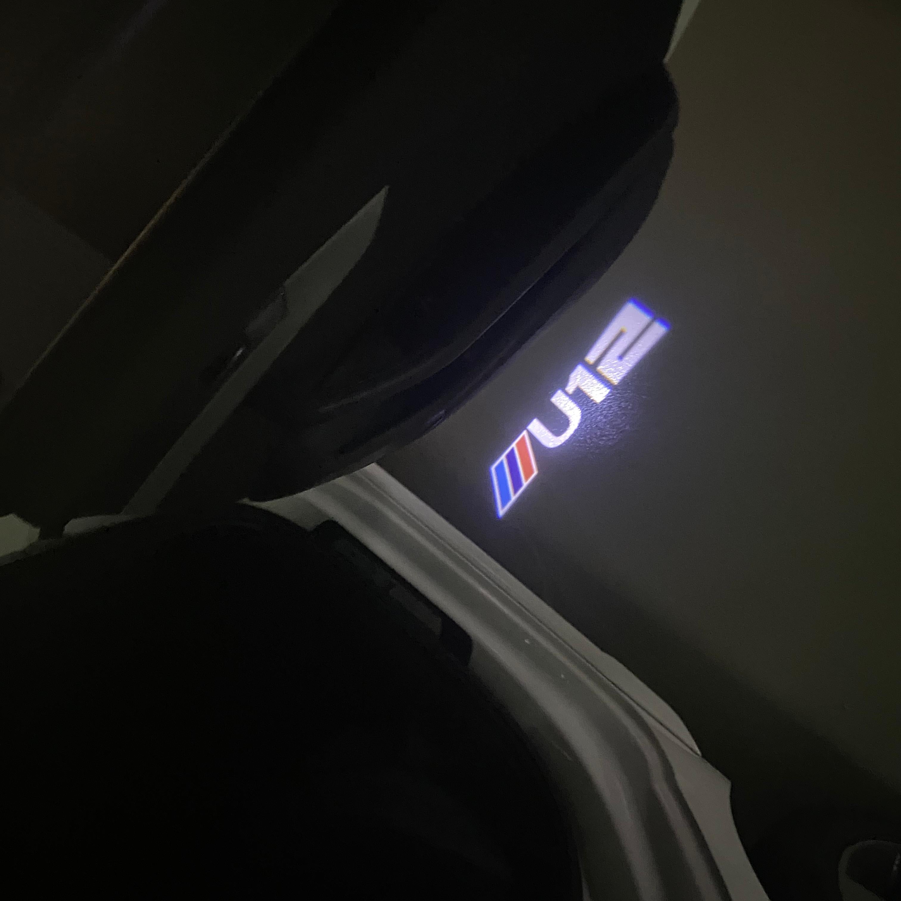BMW M3 LOGO PROJECTOT LIGHTS Nr.24 (Menge 1 = 1 Sets/2 Türleuchten)
