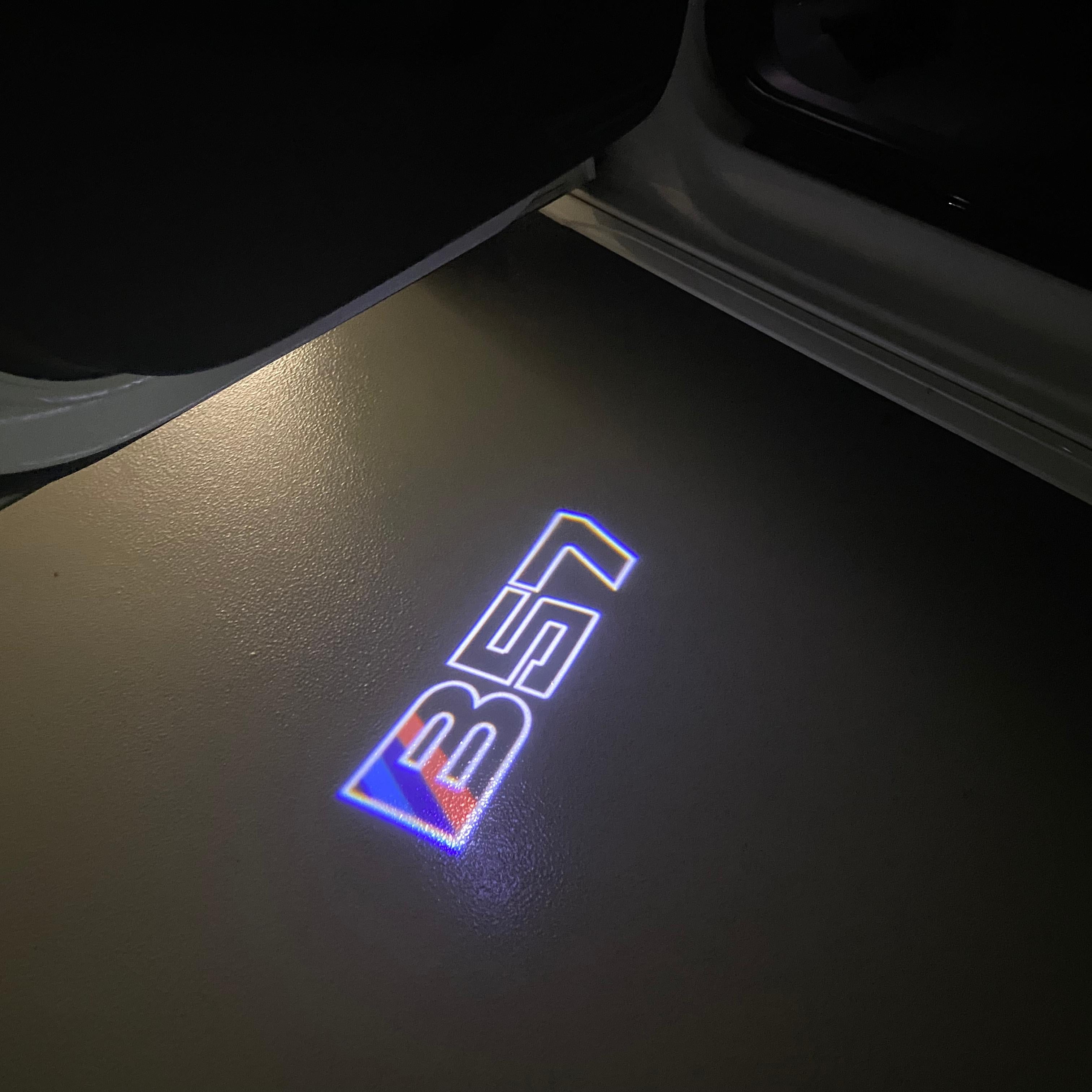 BMW M3 LOGO PROJECTOT LIGHTS Nr.24 (quantità 1 = 1 set/2 luci porta)