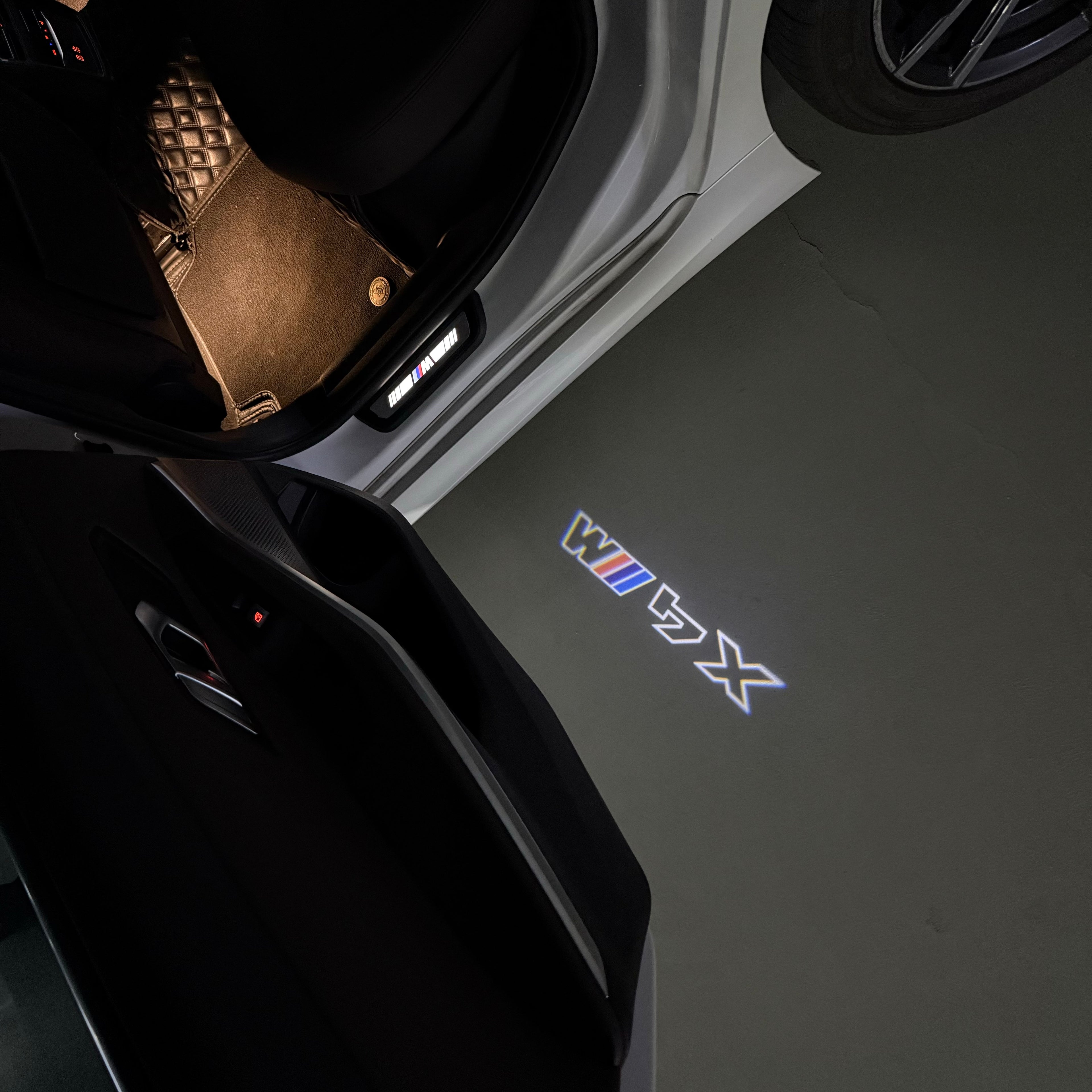 BMW M3 LOGO PROJECTOT LIGHTS Nr.24 (quantità 1 = 1 set/2 luci porta)