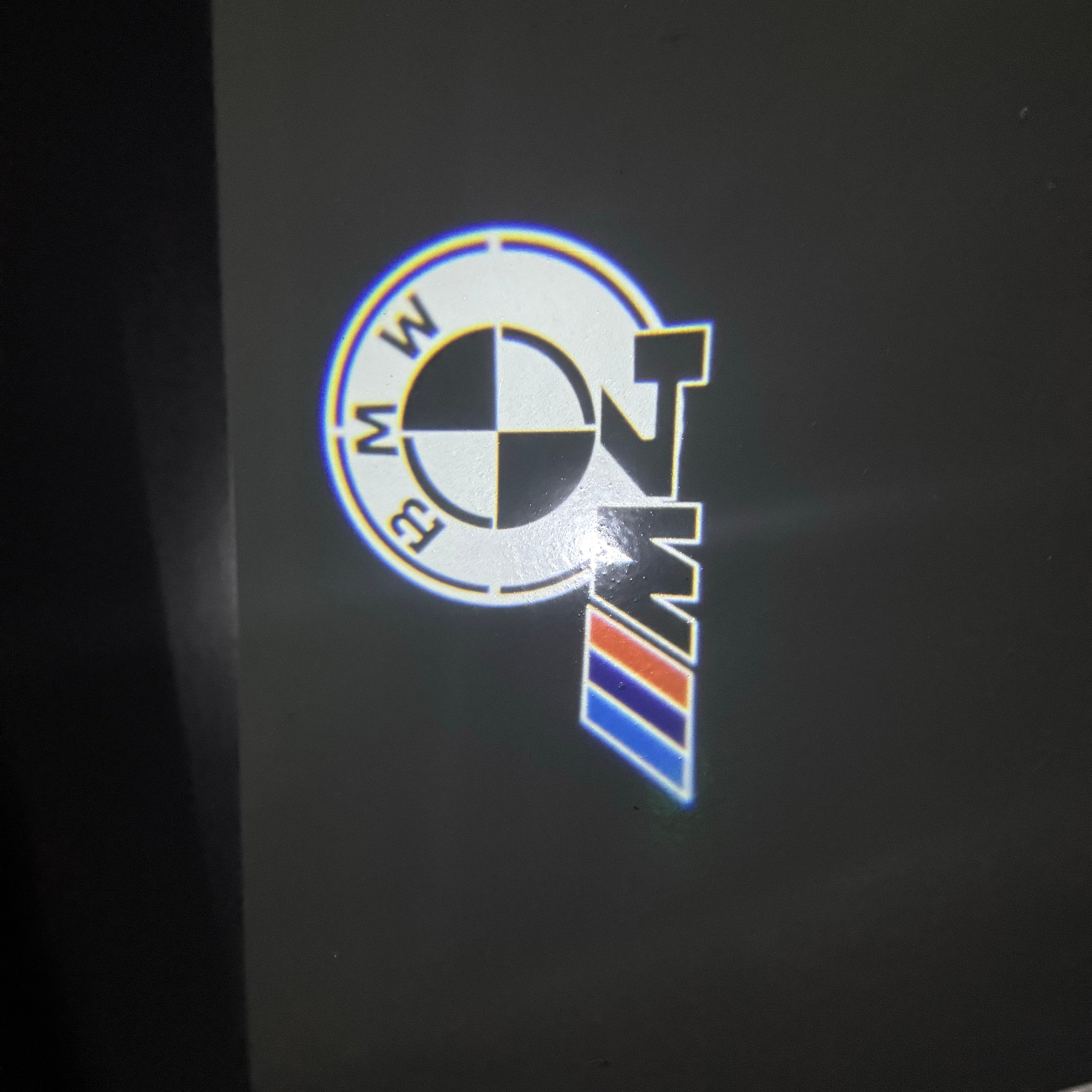 BMW 4  SERIES M4  LOGO PROJECTOT LIGHTS (quantity 1 = 1 sets/2 door lights) Nr.6024q309