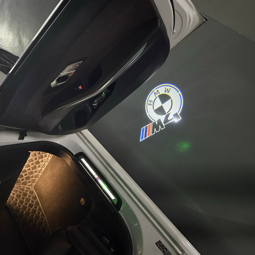 BMW 4  SERIES M4  LOGO PROJECTOT LIGHTS (quantity 1 = 1 sets/2 door lights) Nr.6024q309