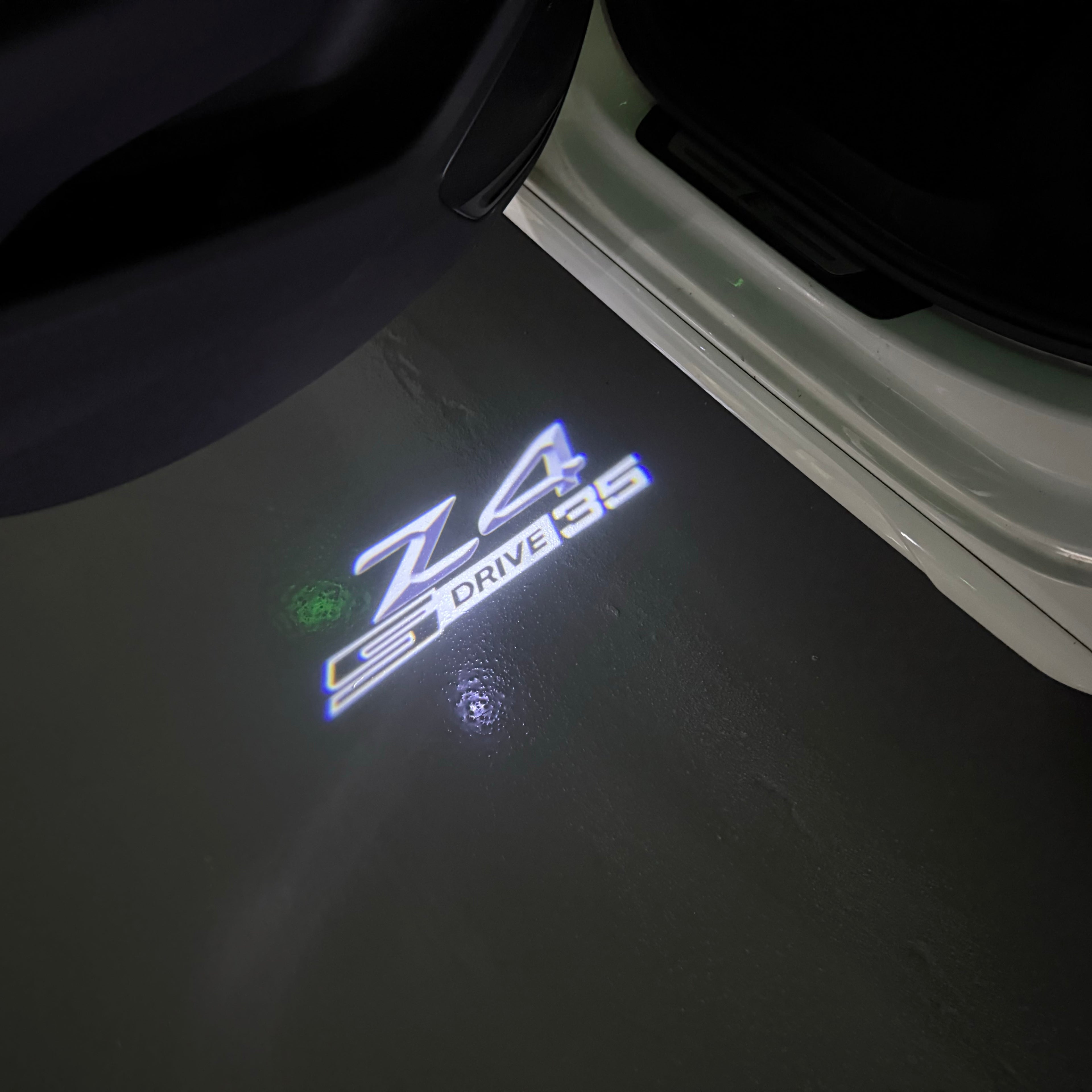 BMW M3 LOGO PROJECTOT LIGHTS Nr.24 (Menge 1 = 1 Sets/2 Türleuchten)
