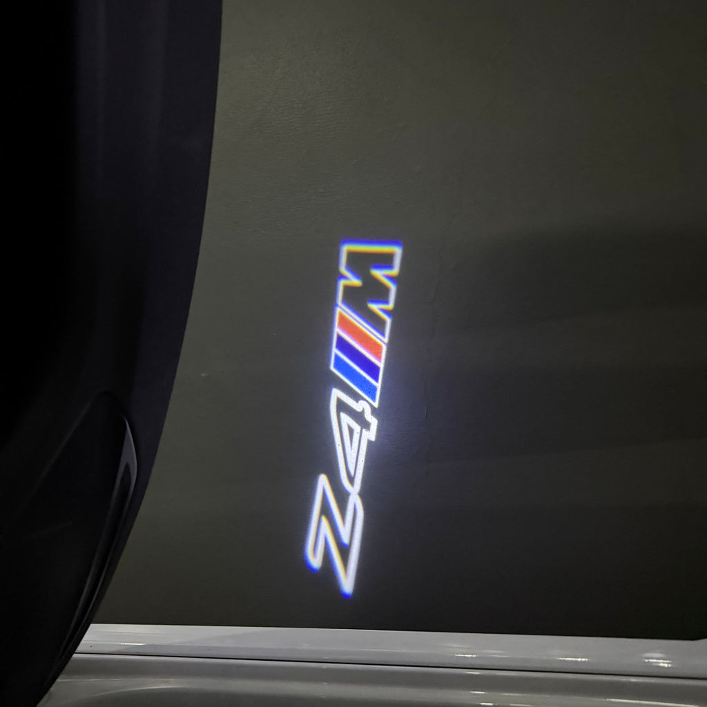 BMW M3 LOGO PROJECTOT LIGHTS Nr.24 (Menge 1 = 1 Sets/2 Türleuchten)
