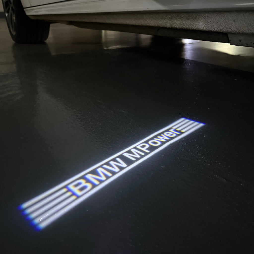 ÉCLAIRAGE DE PROJECTEUR BMW M3 LOGO Nr.24 (quantité 1 = 1 jeux / 2 feux de porte)