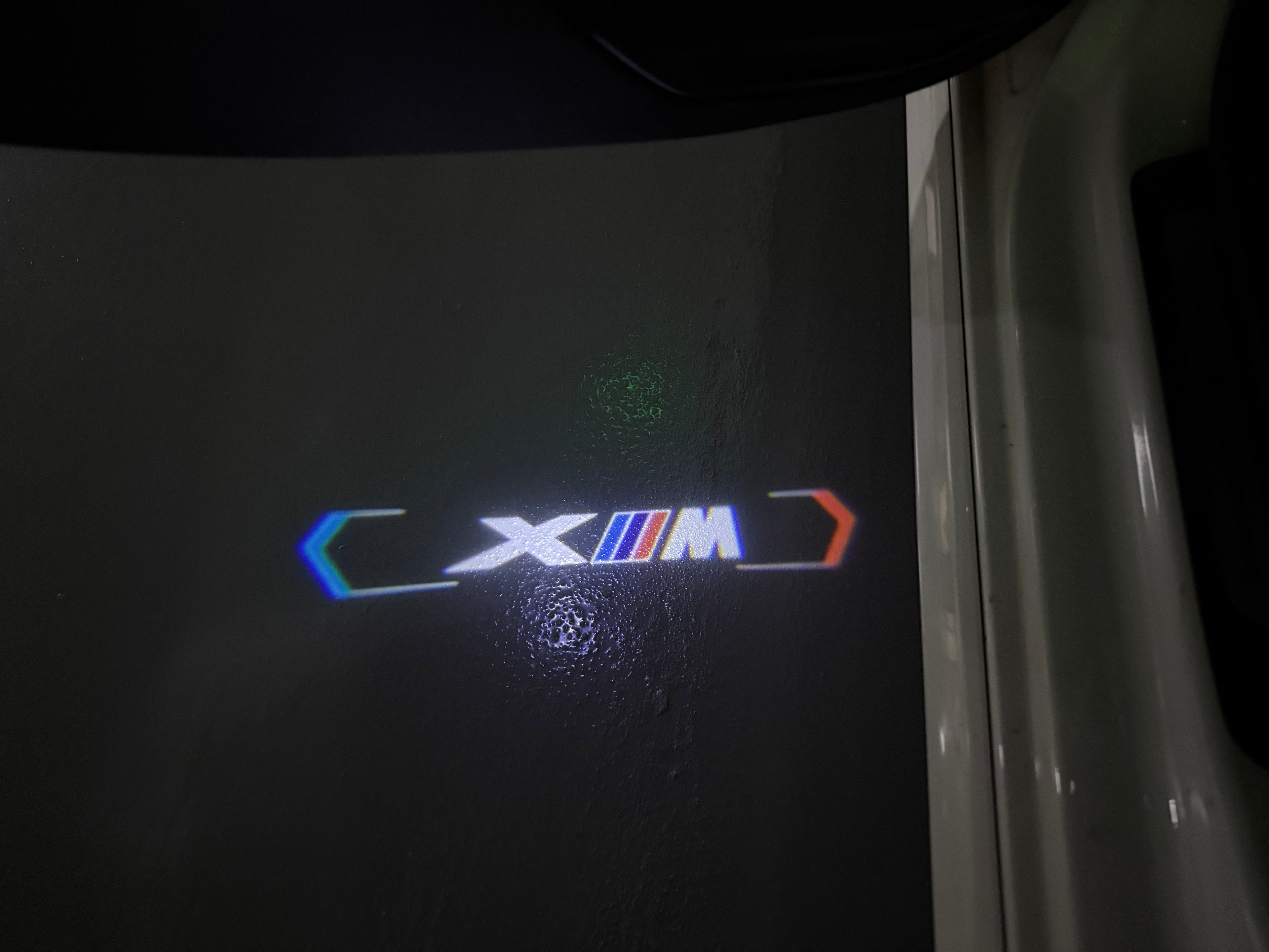 BMW XM    LOGO PROJECTOT LIGHTS (quantity 1 = 1 sets/2 door lights) Nr.6024q0t0123