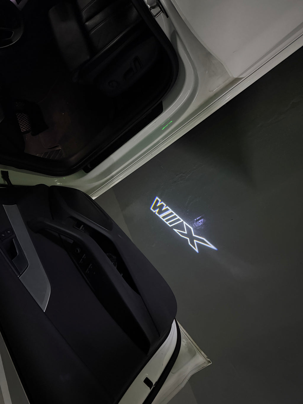 BMW M3 LOGO PROJECTOT LIGHTS Nr.24 (Menge 1 = 1 Sets/2 Türleuchten)