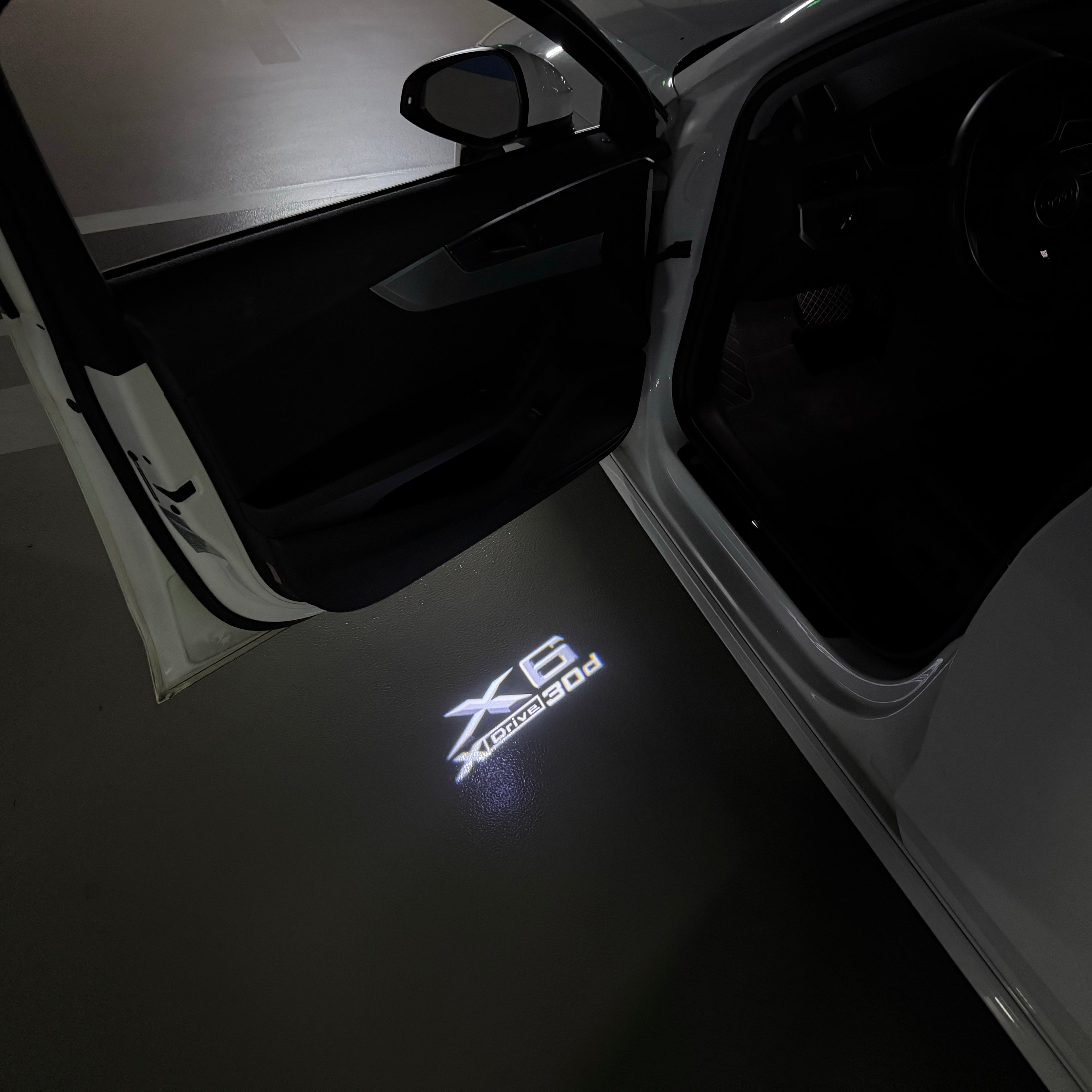 LUCES DE PROYECTOR DEL LOGOTIPO BMW M3 Nr.24 (cantidad 1 = 1 juegos / 2 luces de puerta)