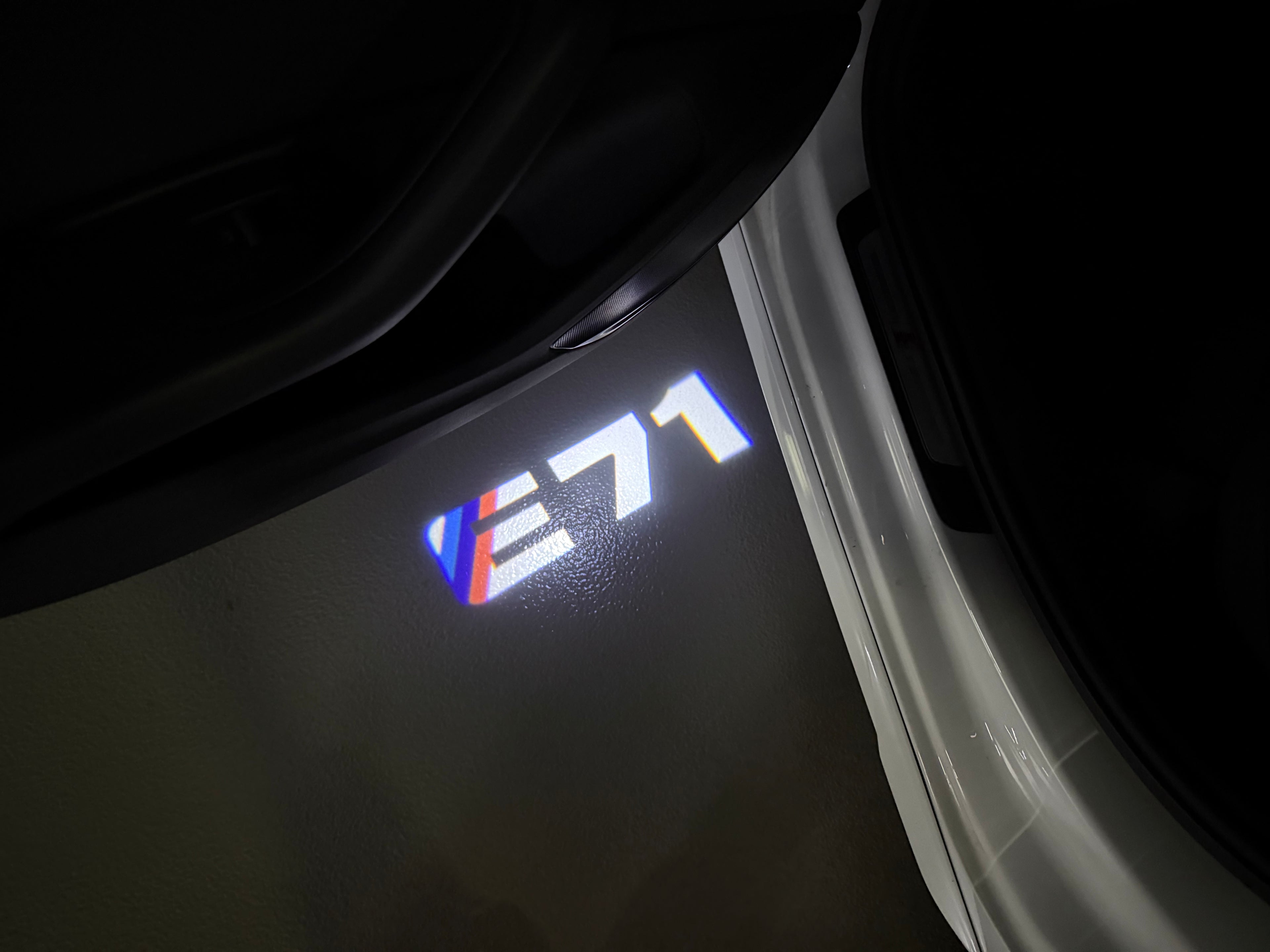 BMW M3 LOGO PROJECTOT LIGHTS Nr.24 (quantità 1 = 1 set/2 luci porta)